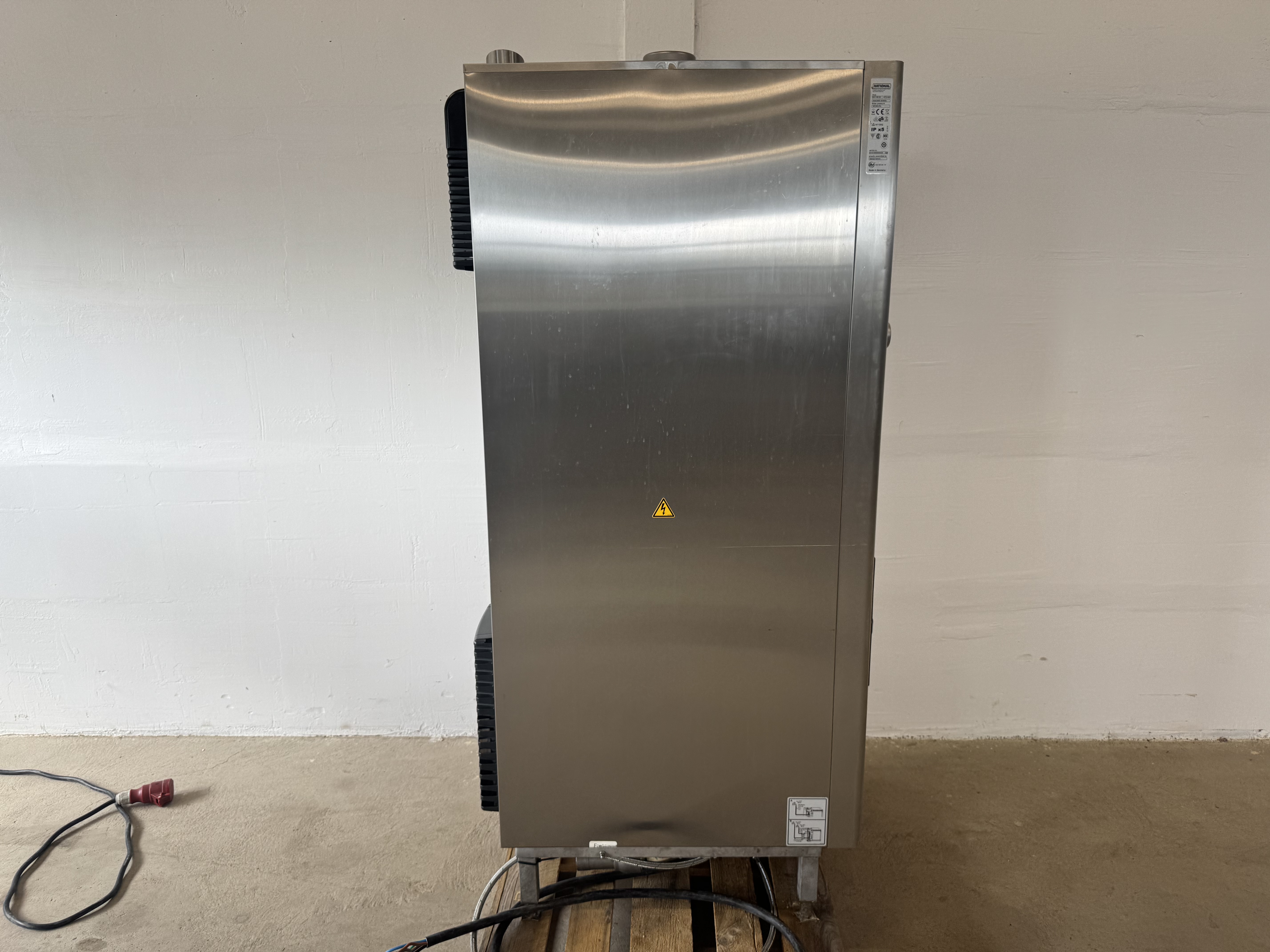 Used Ugn Rational SCC WE 201 #2934