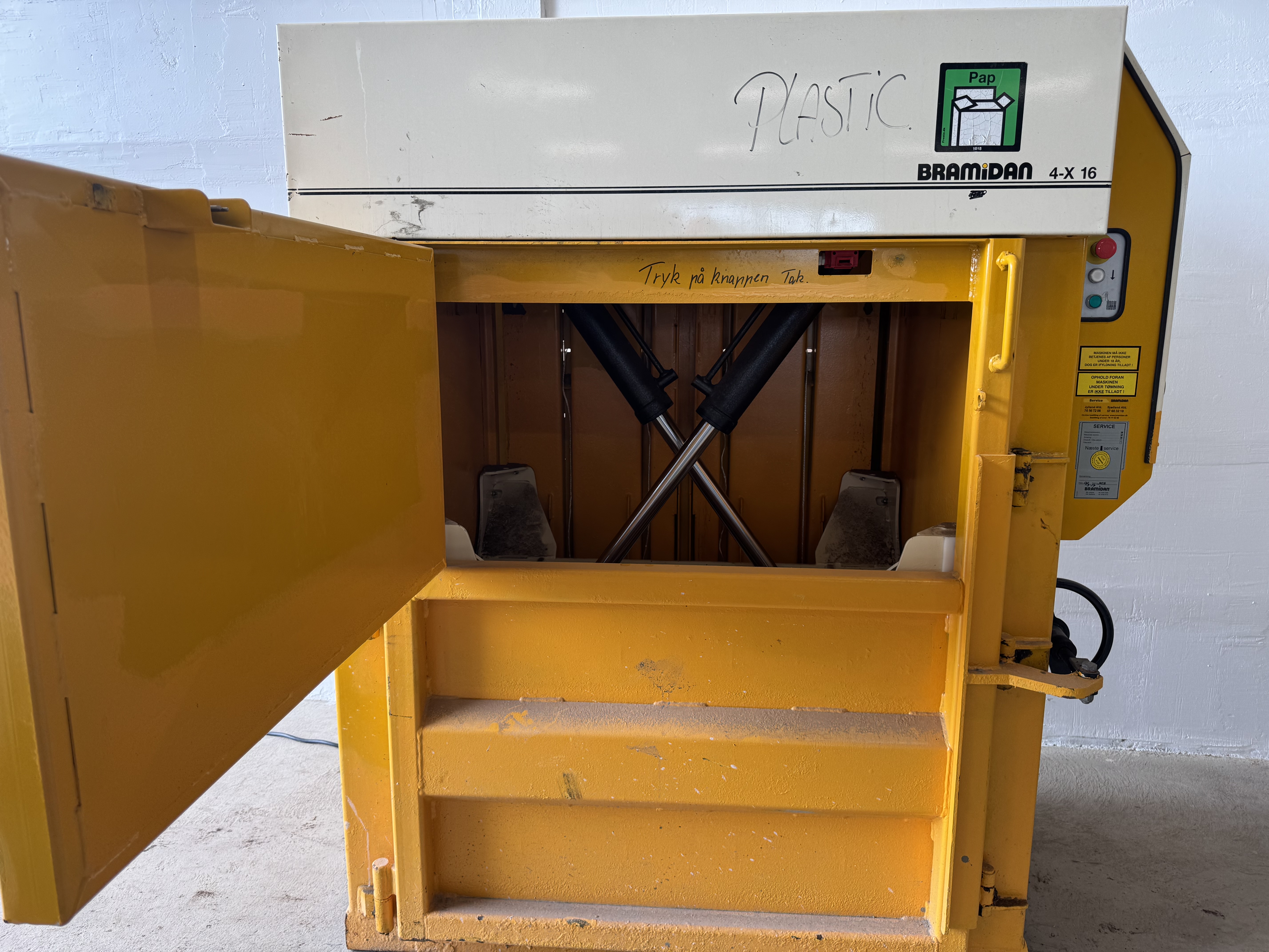Used Press Bramidan 4-x 16 #2880