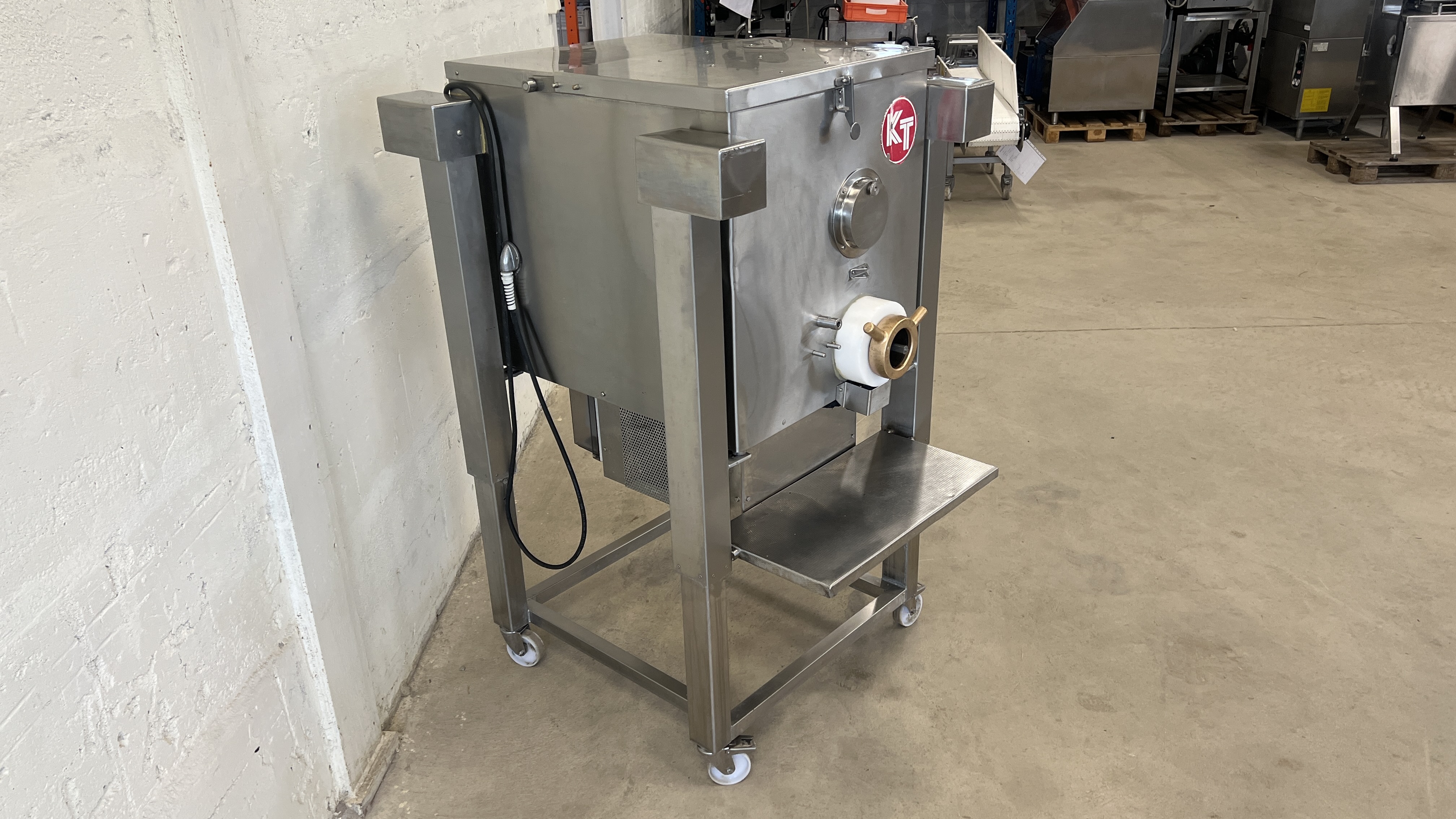 Used Blandarkvarn KT LM 98 med kyla #2093