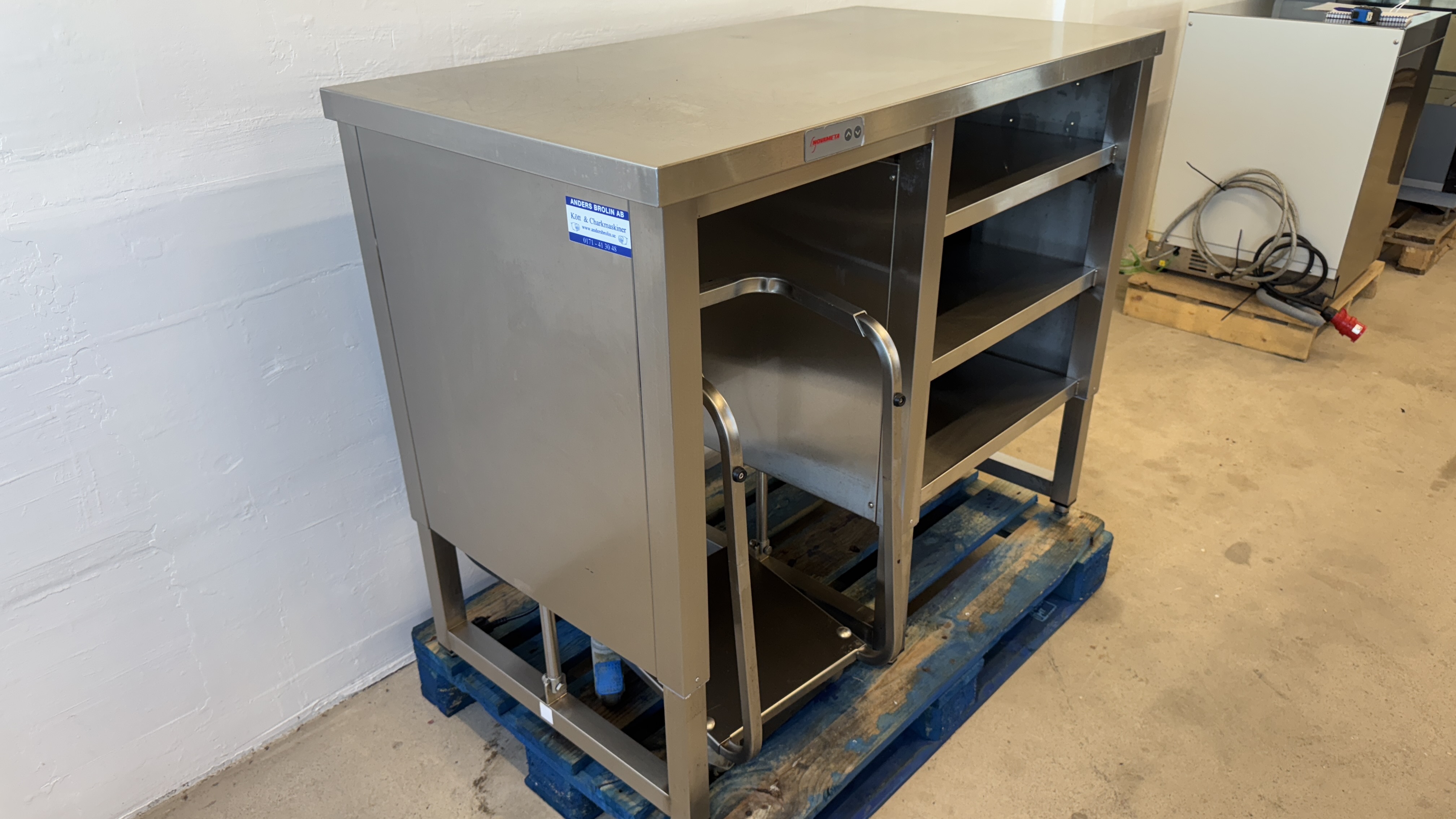 Used Höj och sänkbart bord 120x65cm #2680