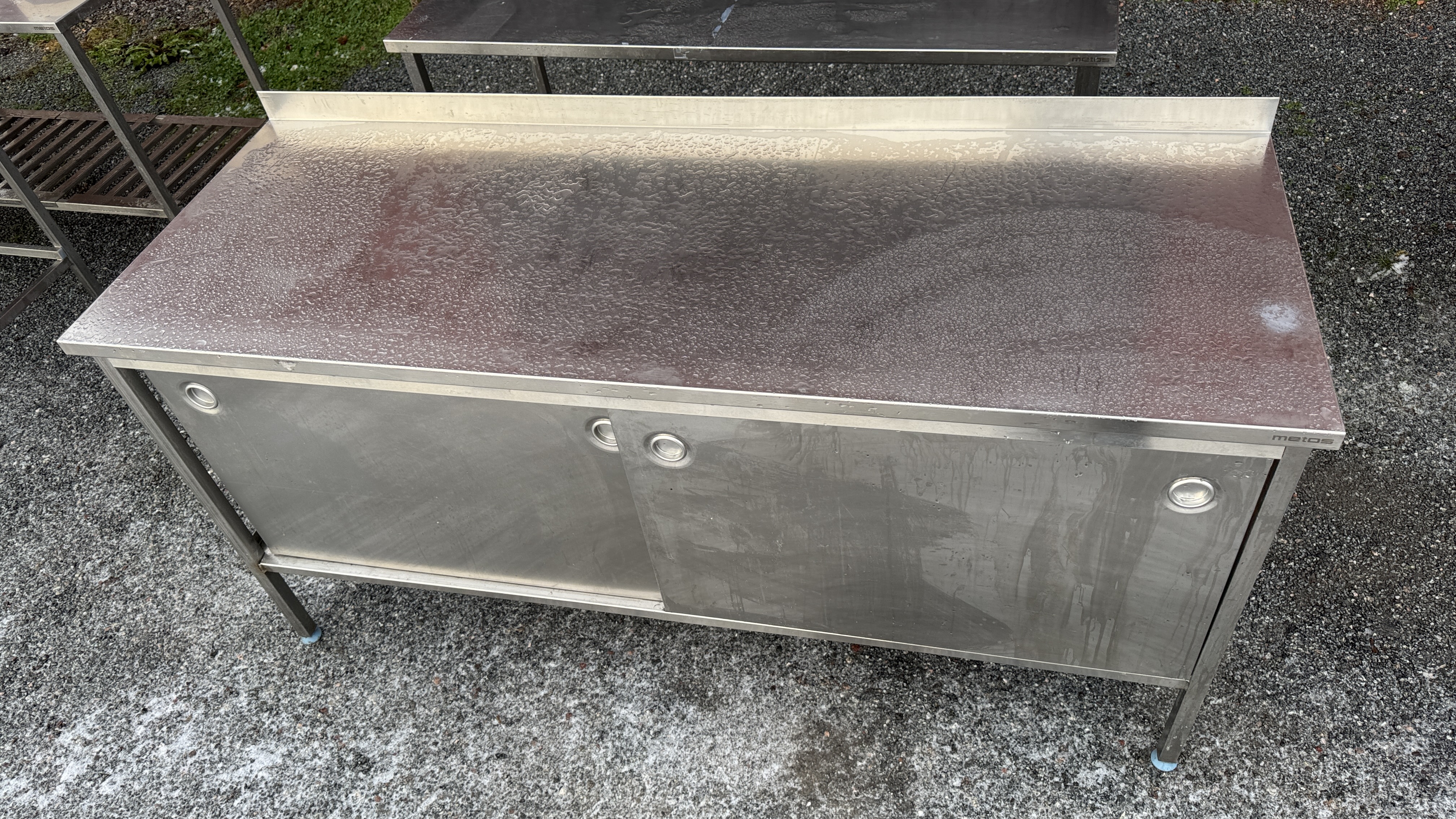 Used Arbetsbänk med hyllor 180x65cm