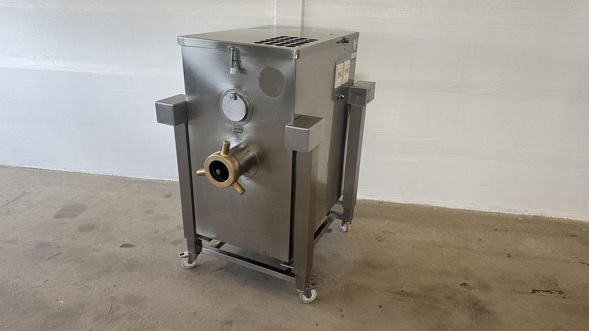 Used Blandarkvarn KT LM 130 med lyft #2643