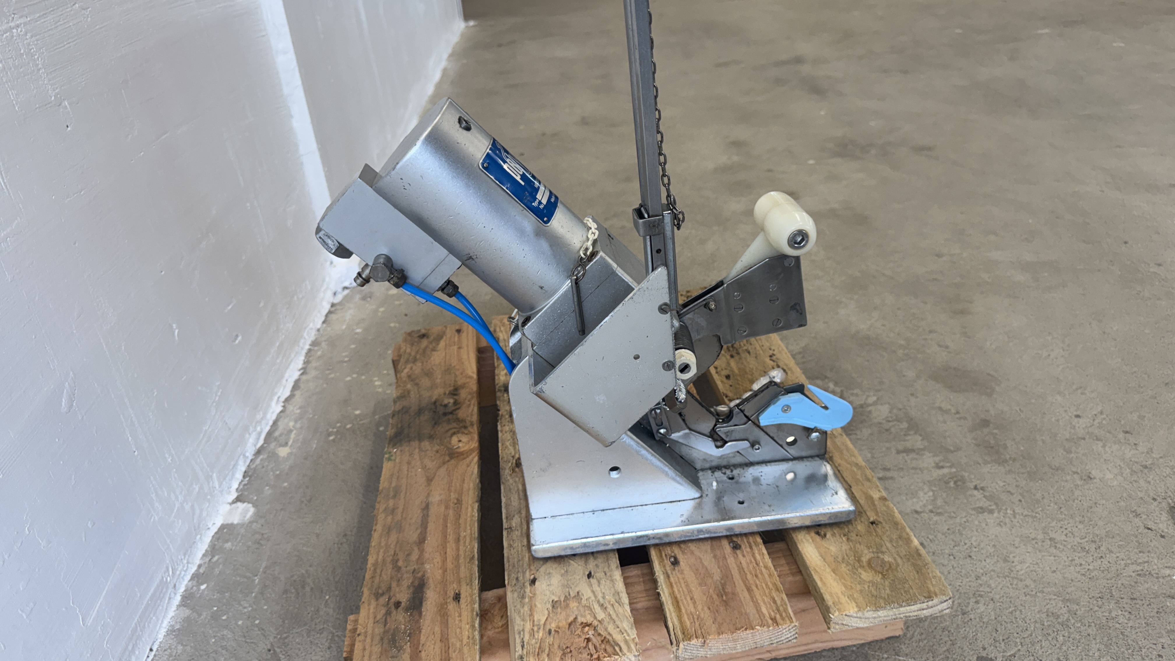 Used Clippsmaskin Poly Clip #2601