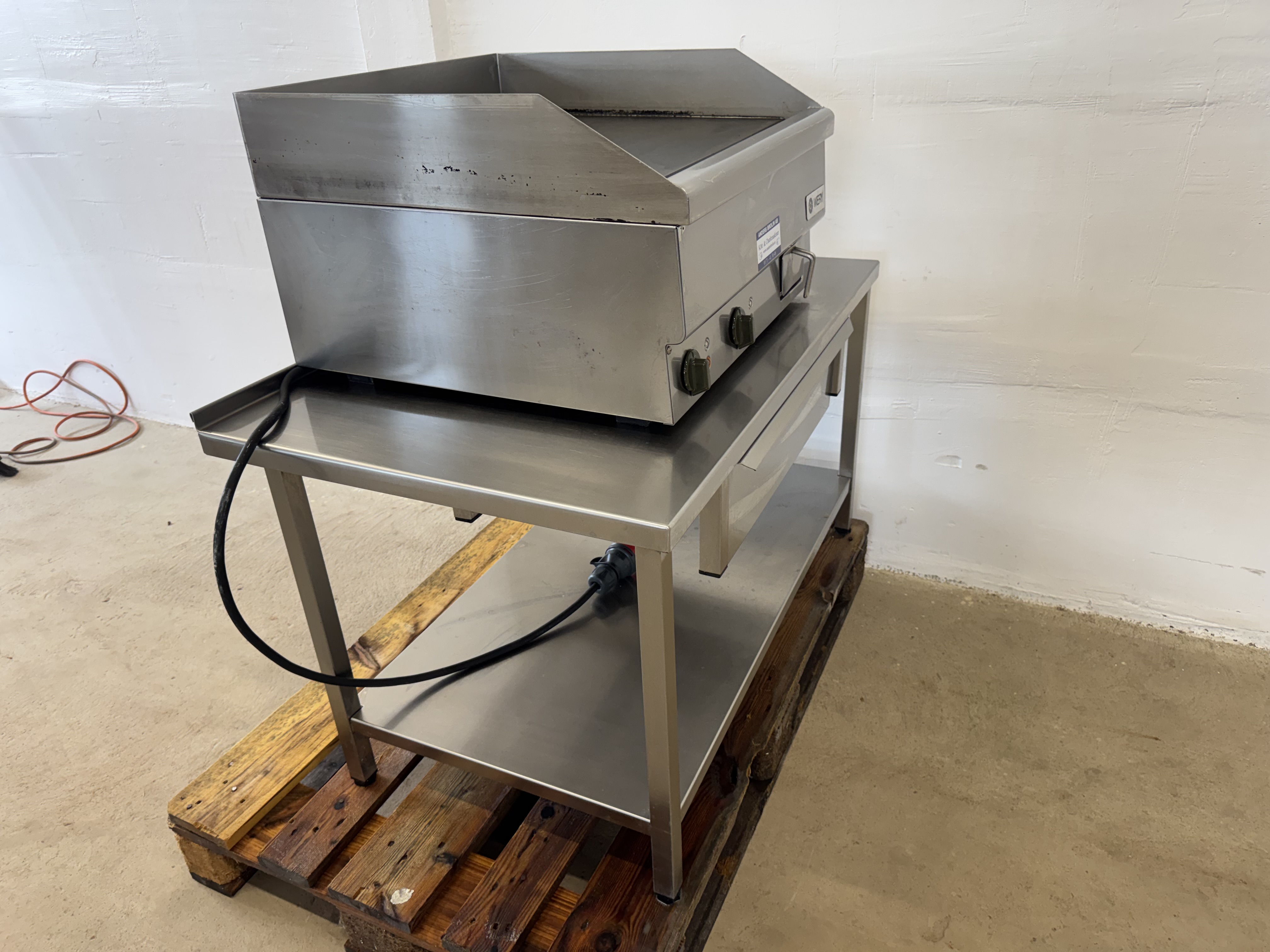 Used Stekbord Wery med bänk #2891