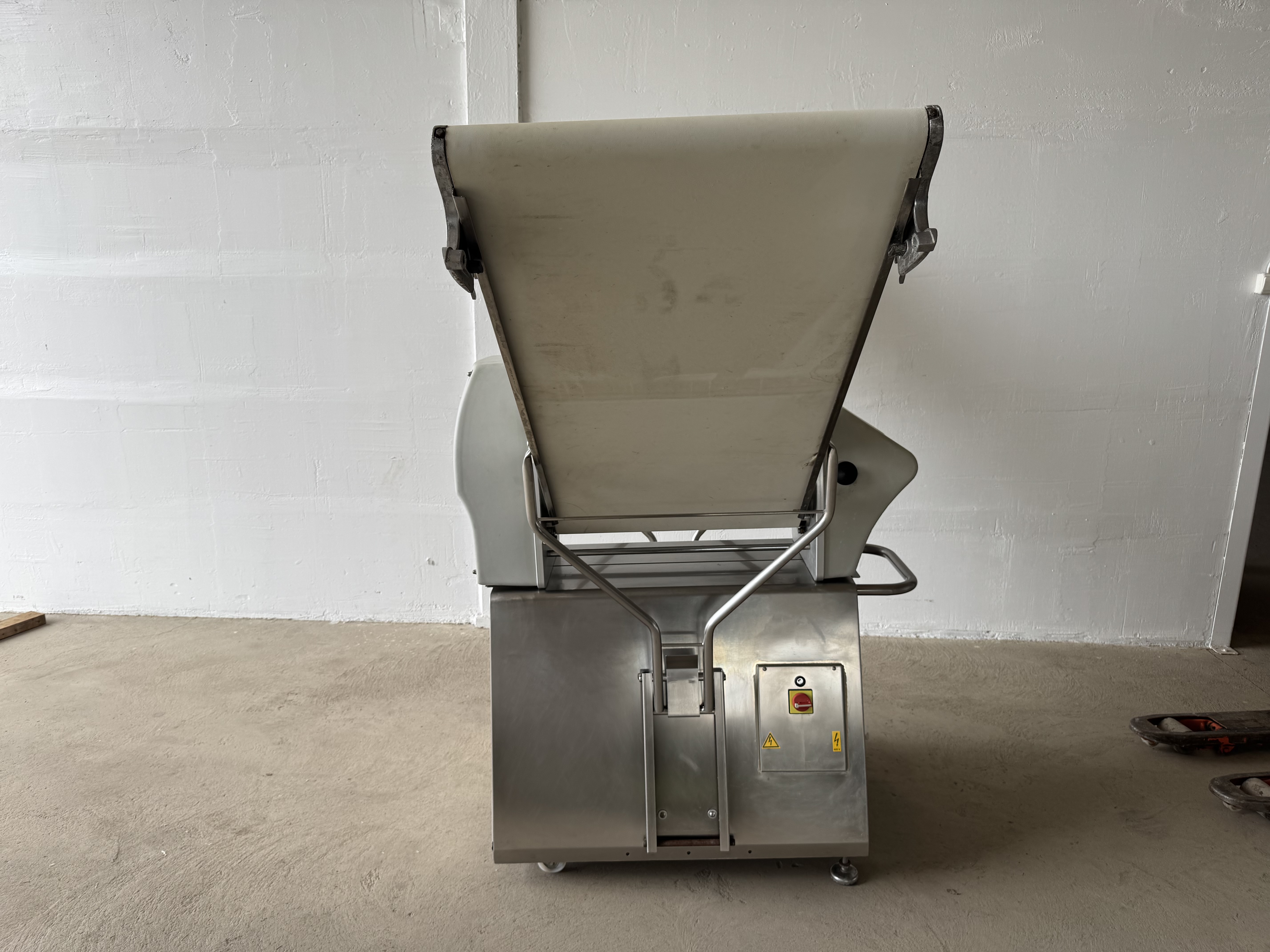 Used Bagis Kavelmaskin med mjöldistribution #2859
