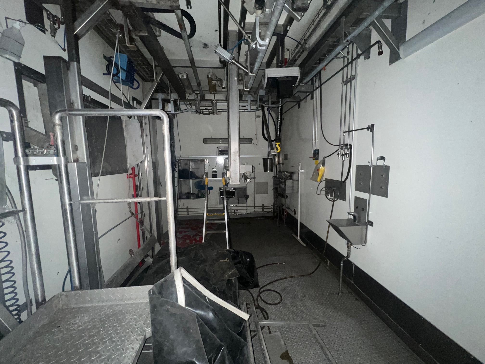 Used Finmodules Mobilt Slakteri 850x310cm 