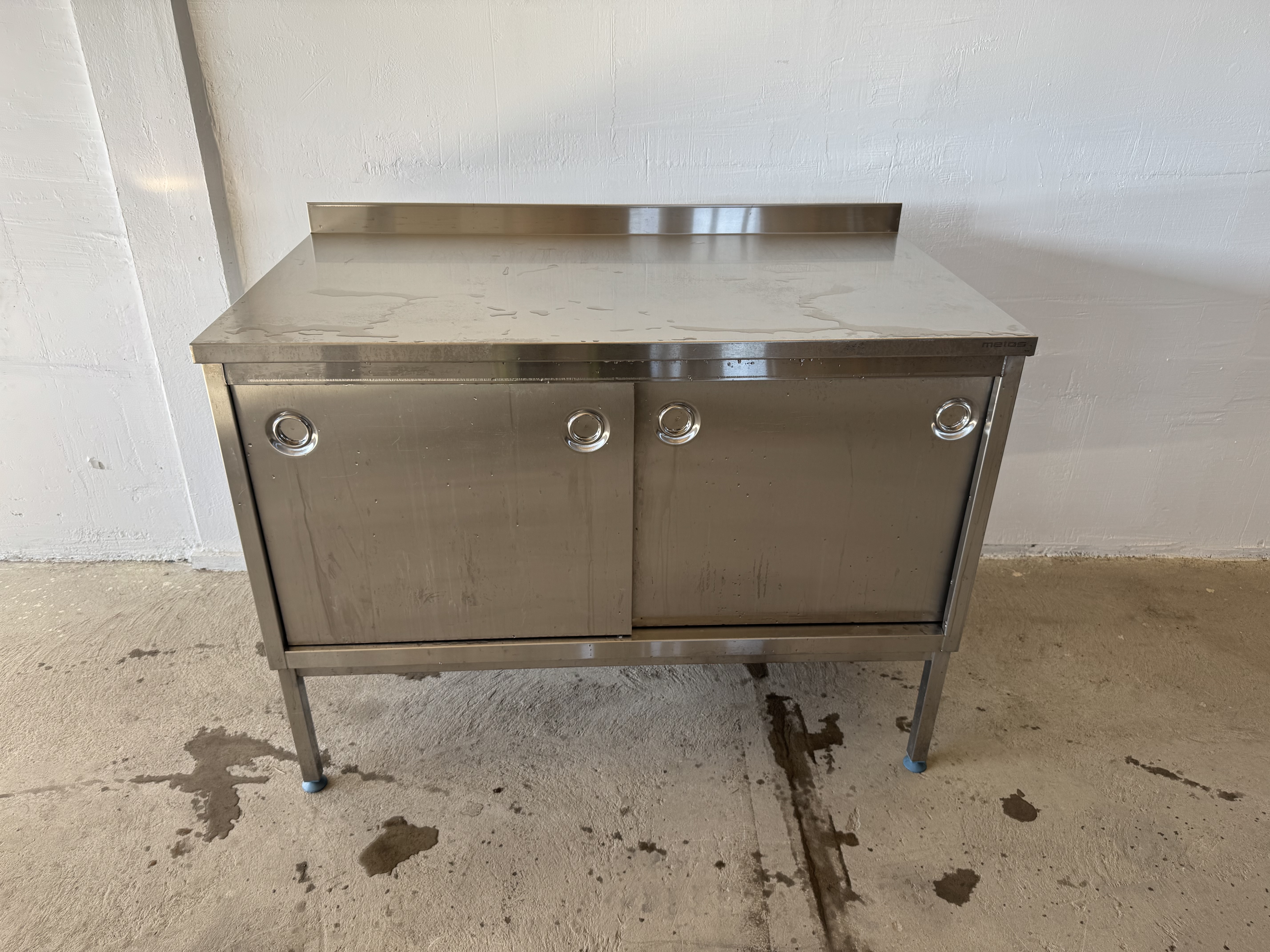 Used Skåp 120x65x89