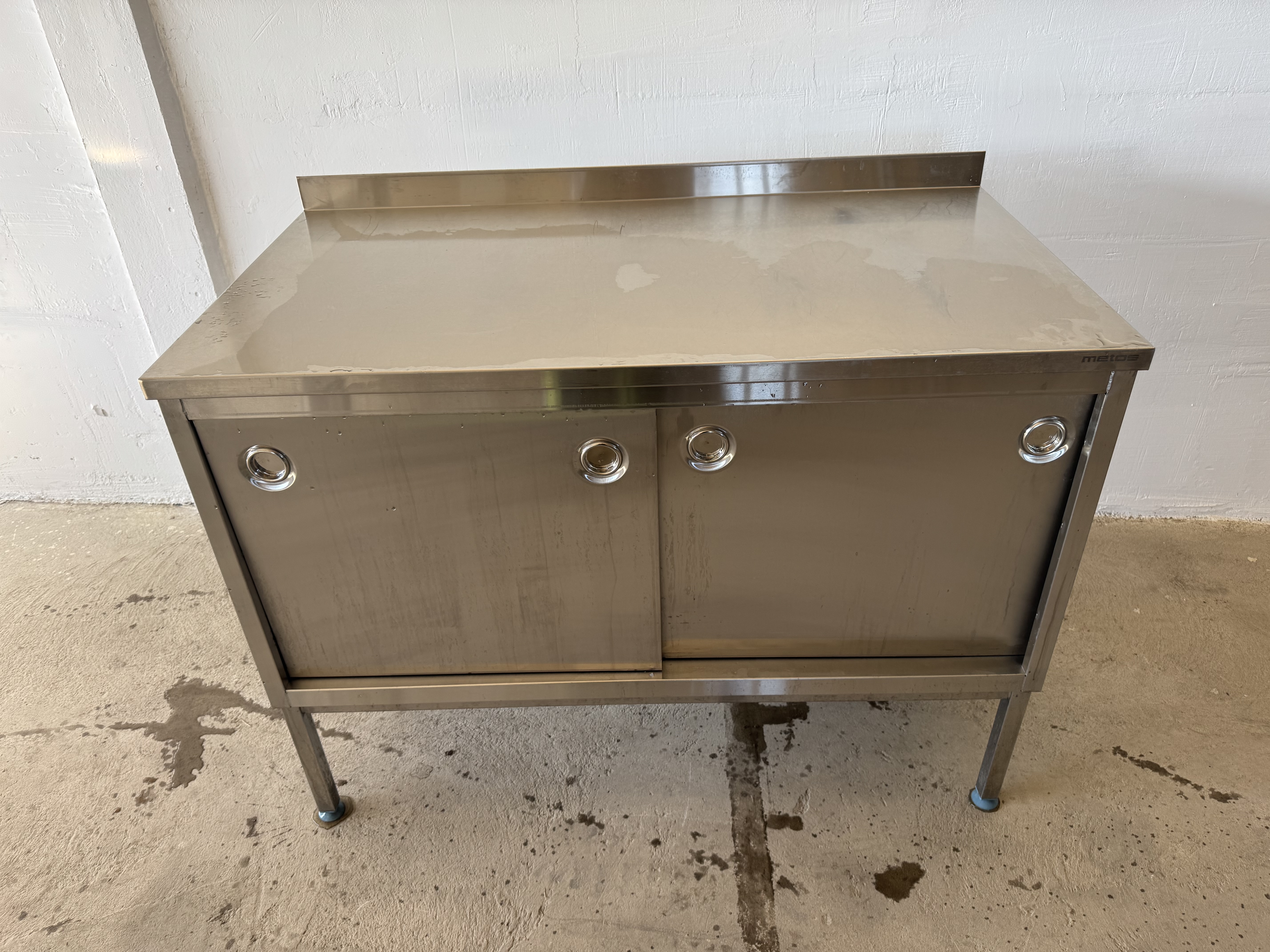 Used Skåp 120x65x89