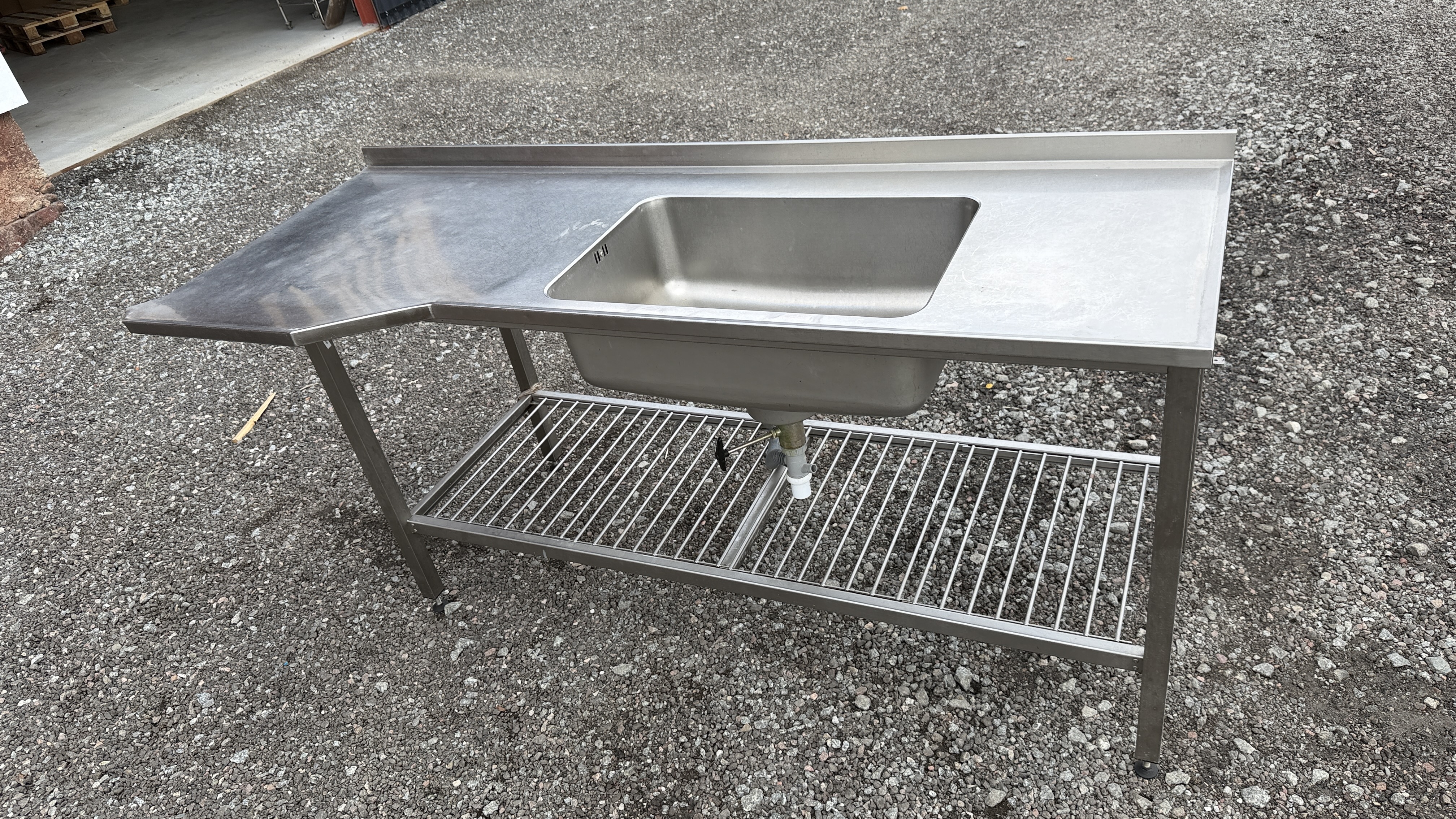 Used Diskbänk 200x65cm #10855
