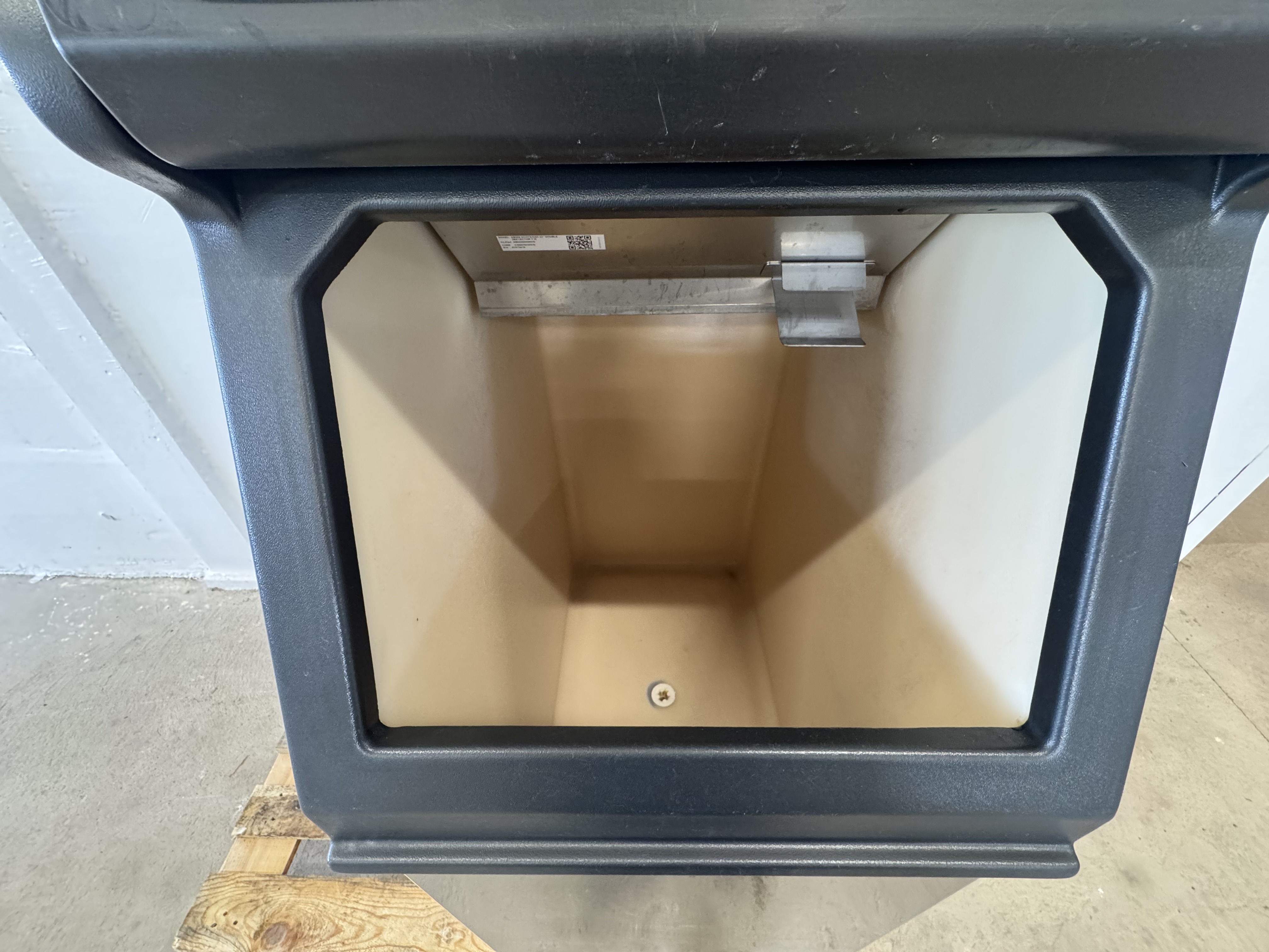 Used Ismaskin Flaker G280W HC (2022) och Islåda Scotsman SB322 (2019) #2826