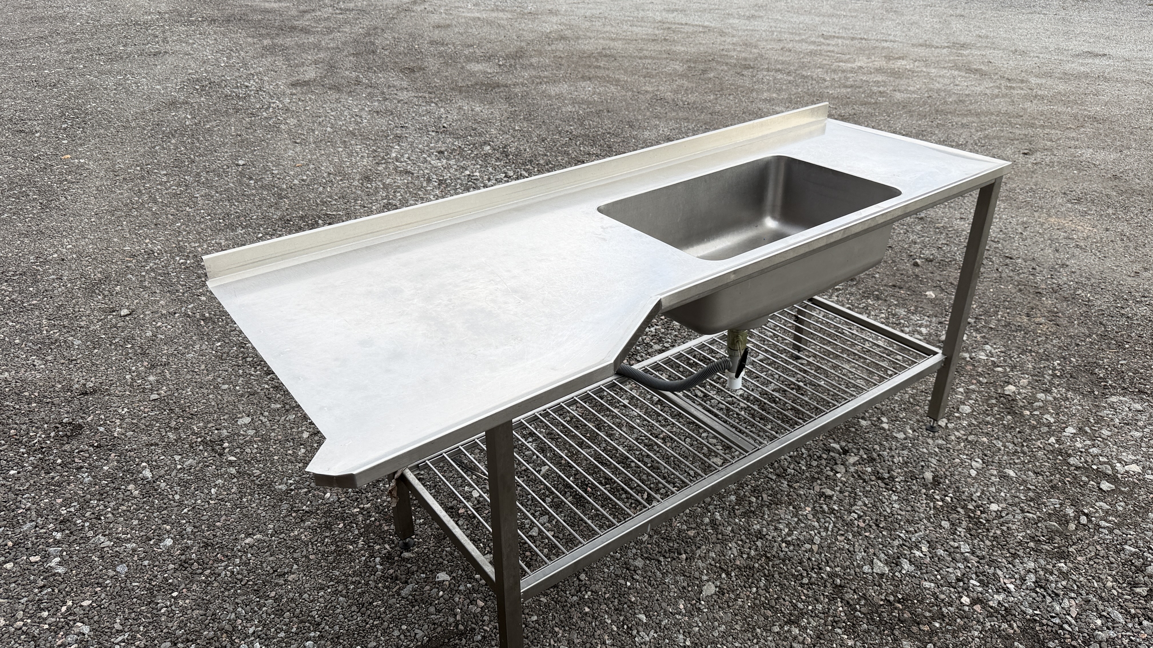 Used Diskbänk 200x65cm #10855