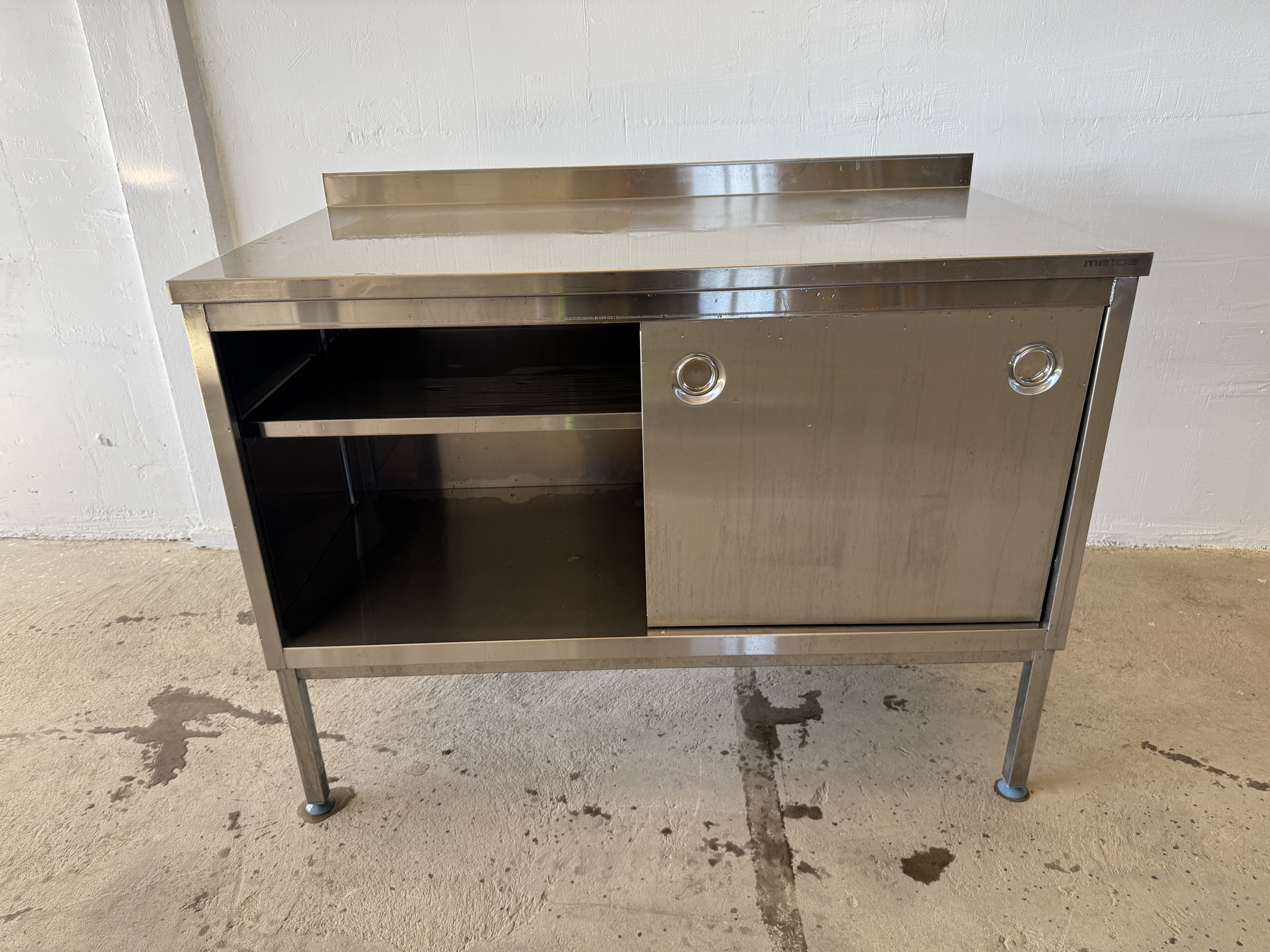 Used Skåp 120x65x89