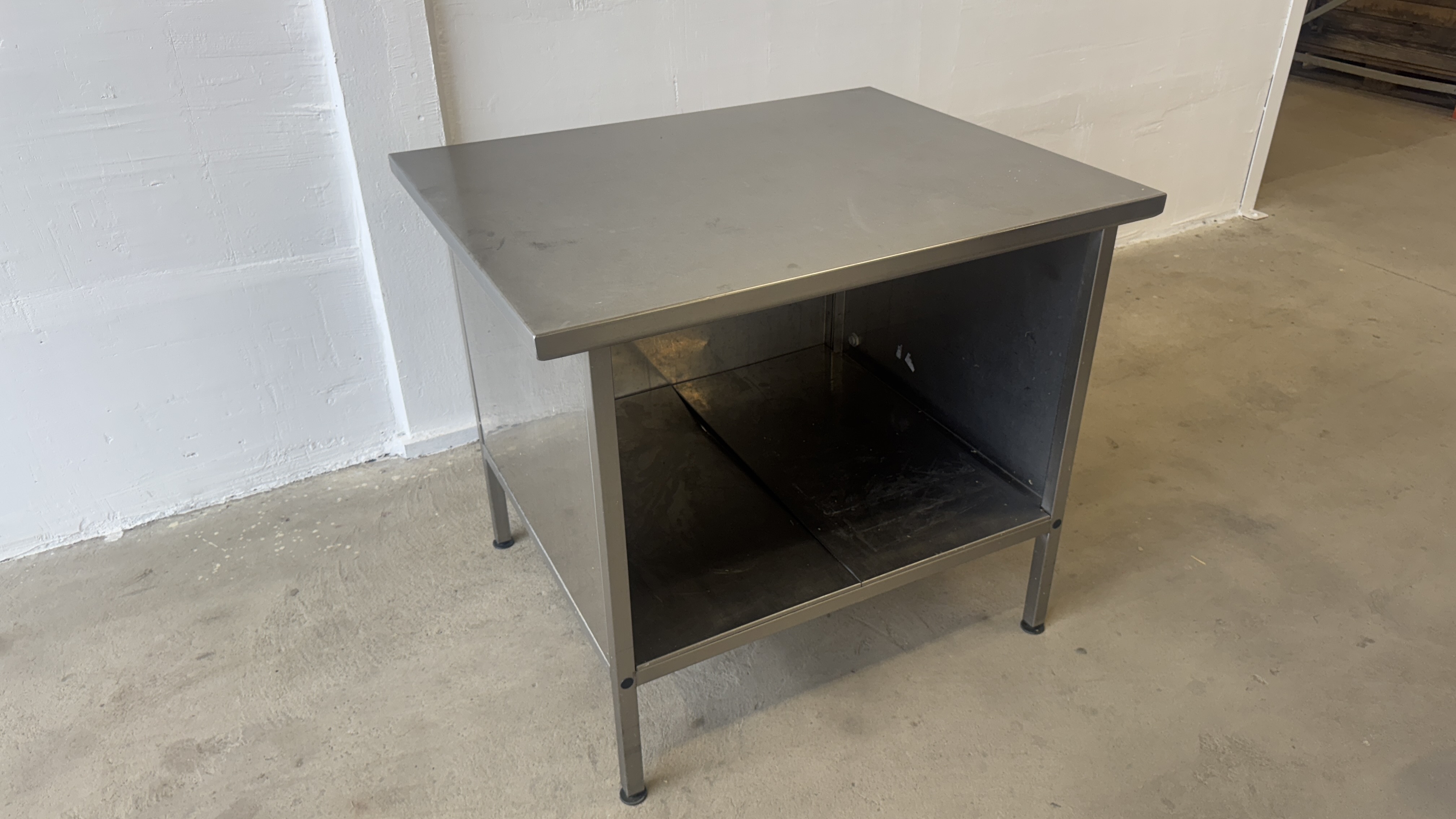 Used Arbetsbord 100x80cm