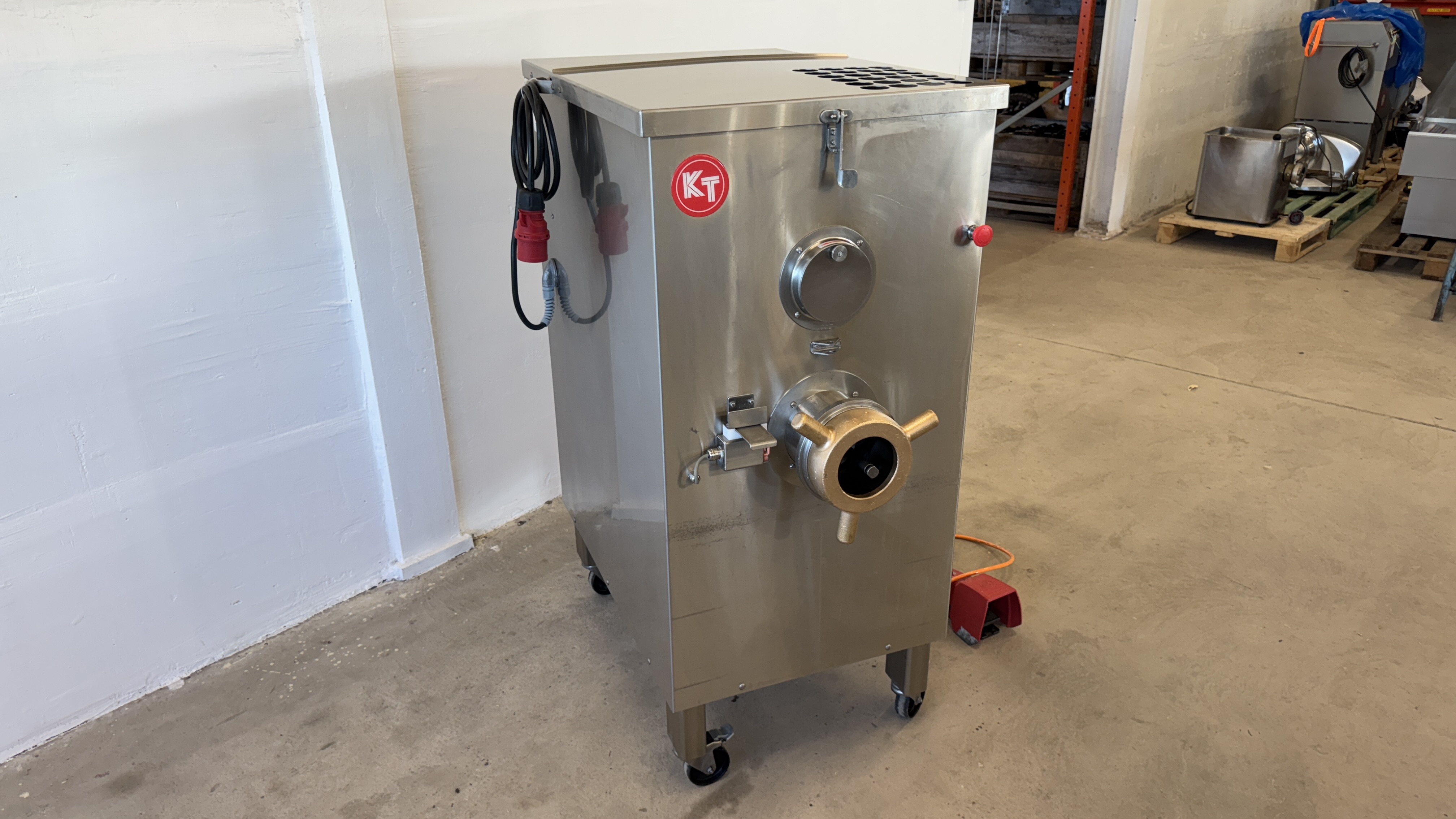 Used Blandarkvarn KT LM-130 #2684