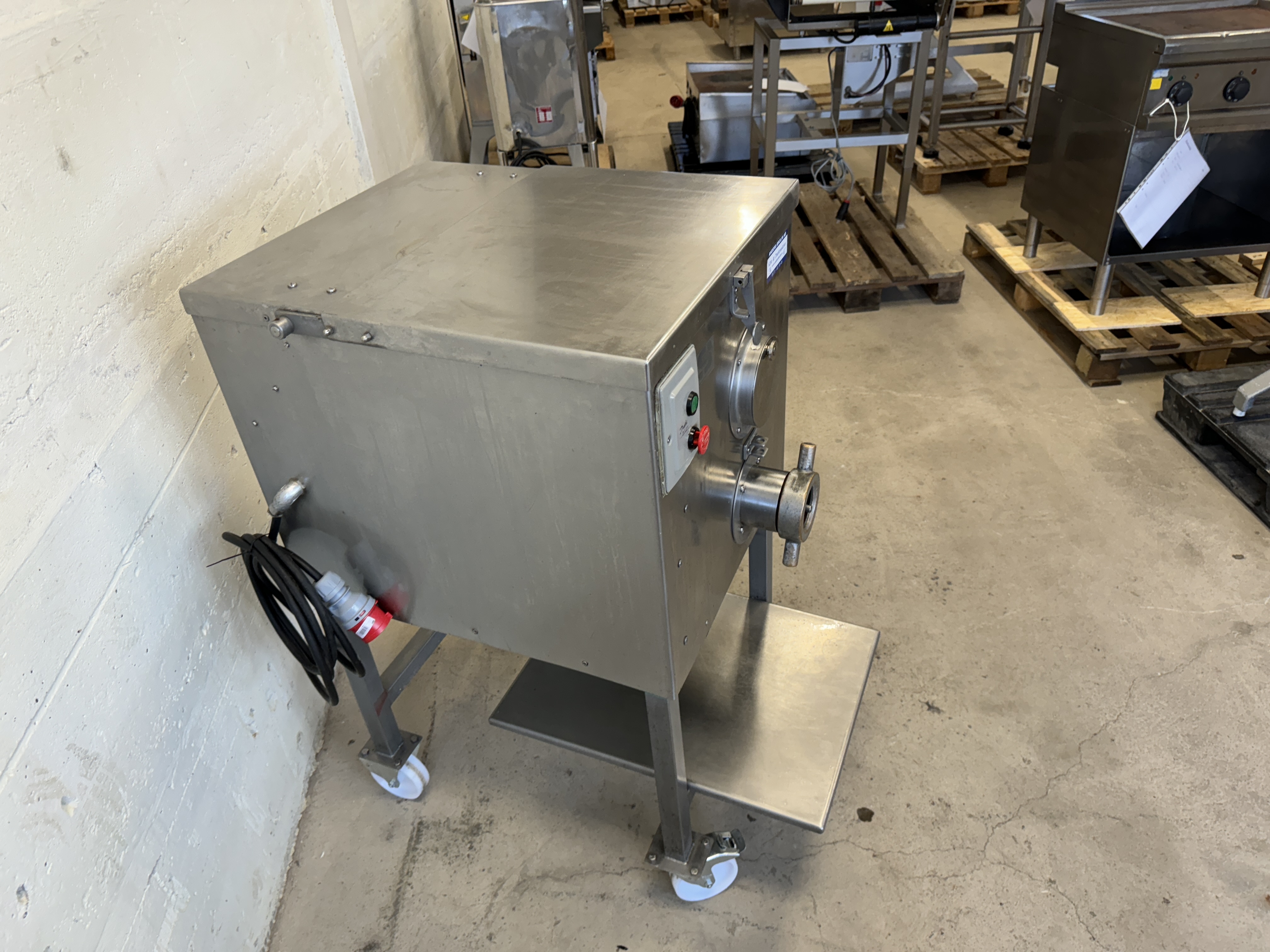 Used Blandarkvarn KT LM82 #2200