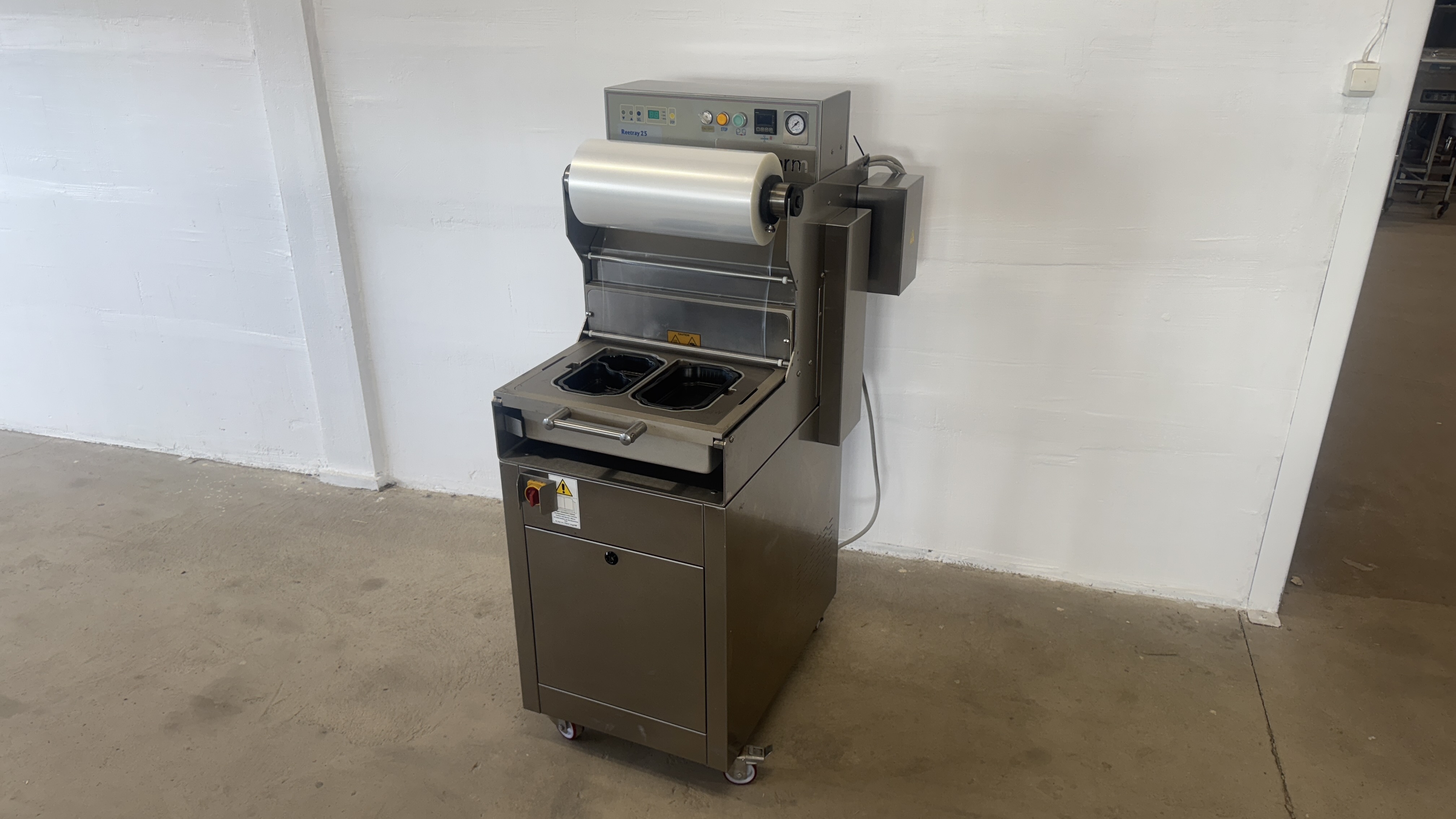 Used Trågpack Reepack Reetray 25 -2007 #2704