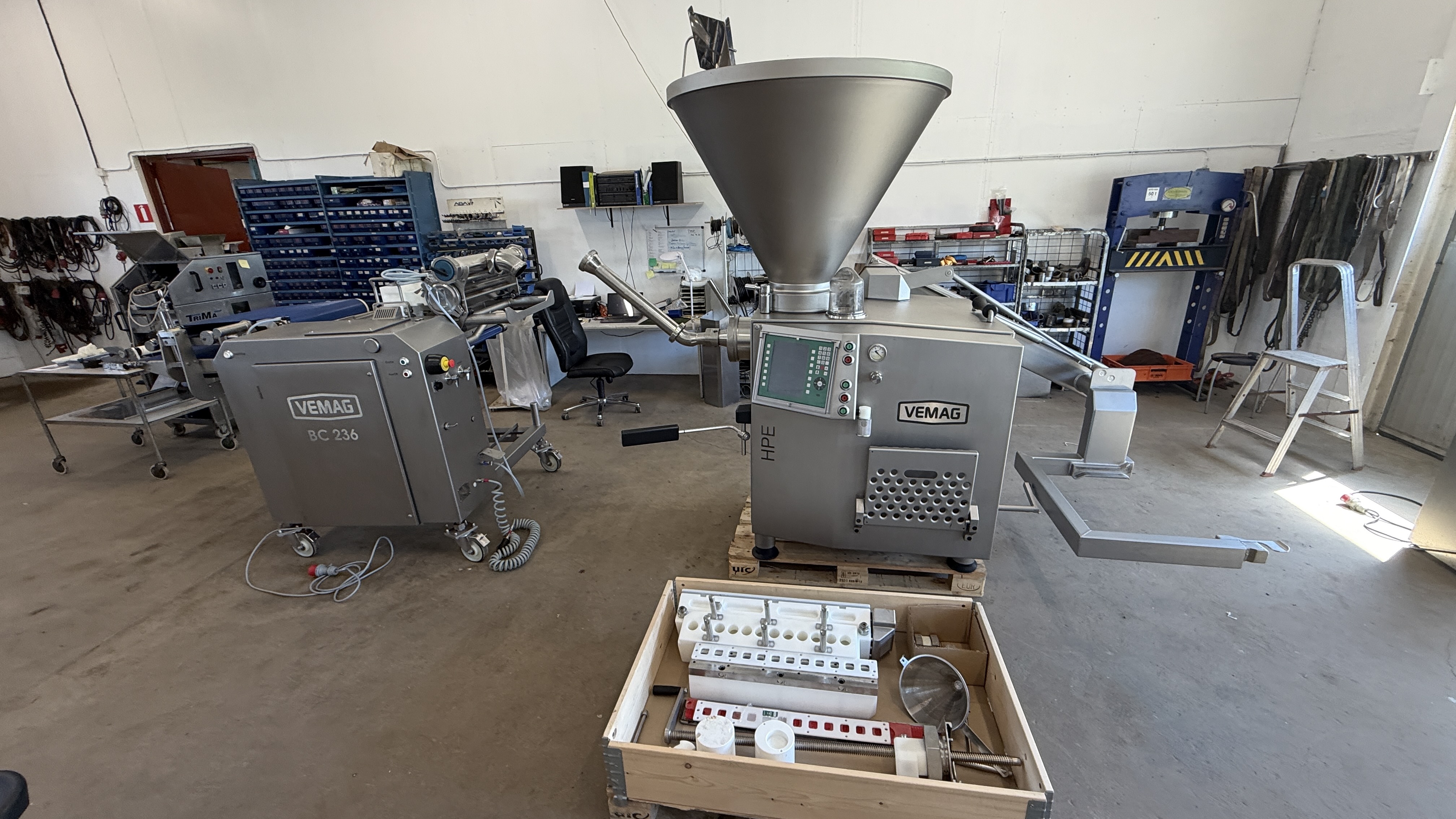 Used Vemag HP20E -2017 and Vemag BC236 -2017 (1800 hours)