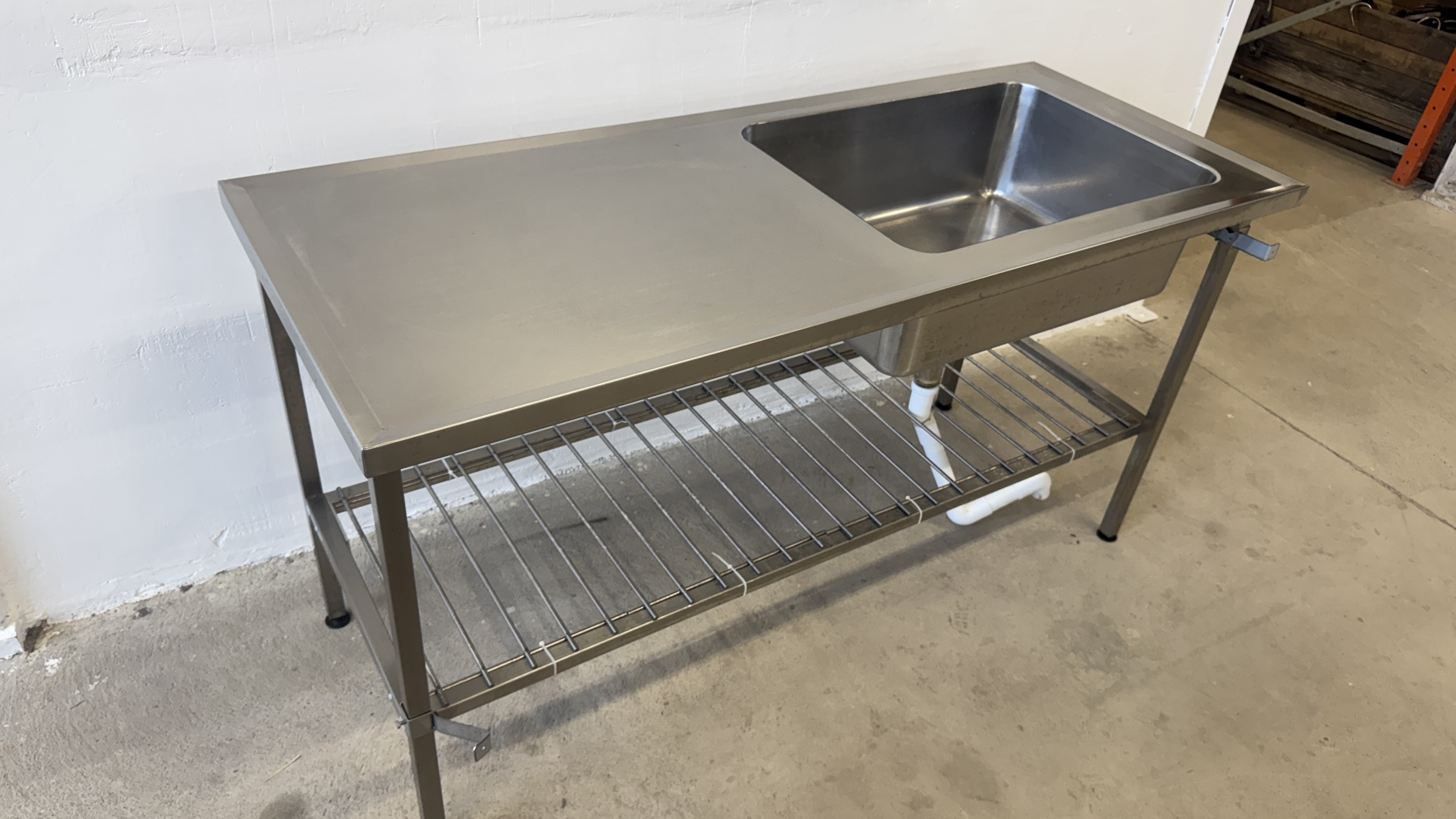 Used Diskbänk 160x65cm