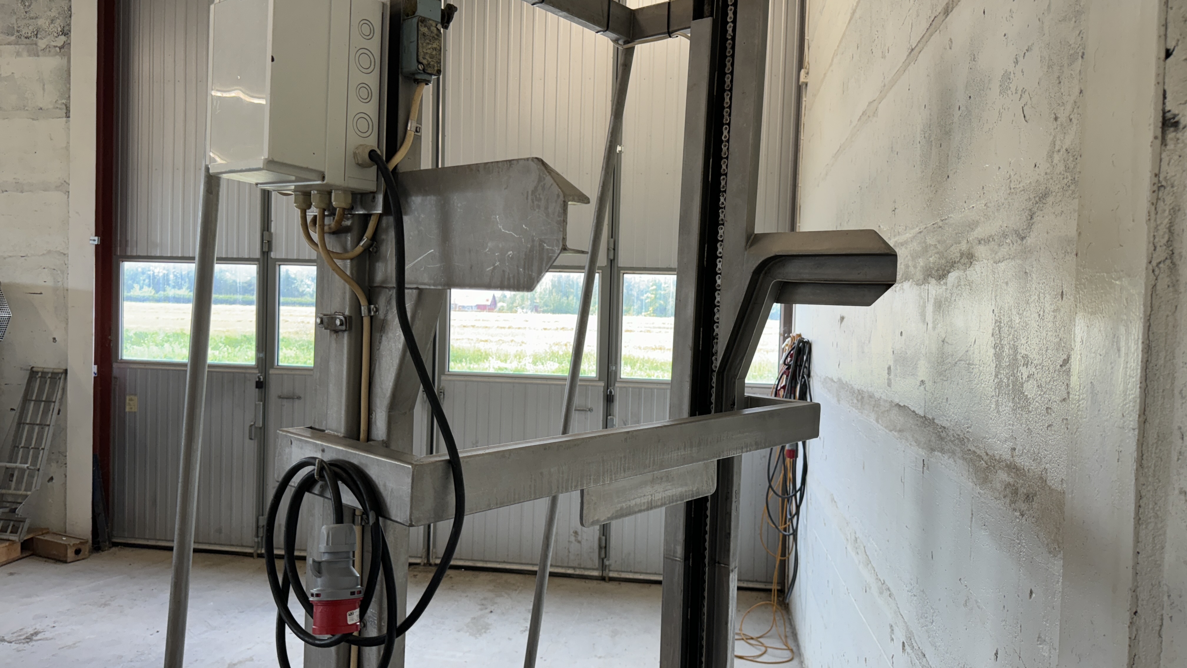 Used Skänkvagnslyft 170-180cm #2338