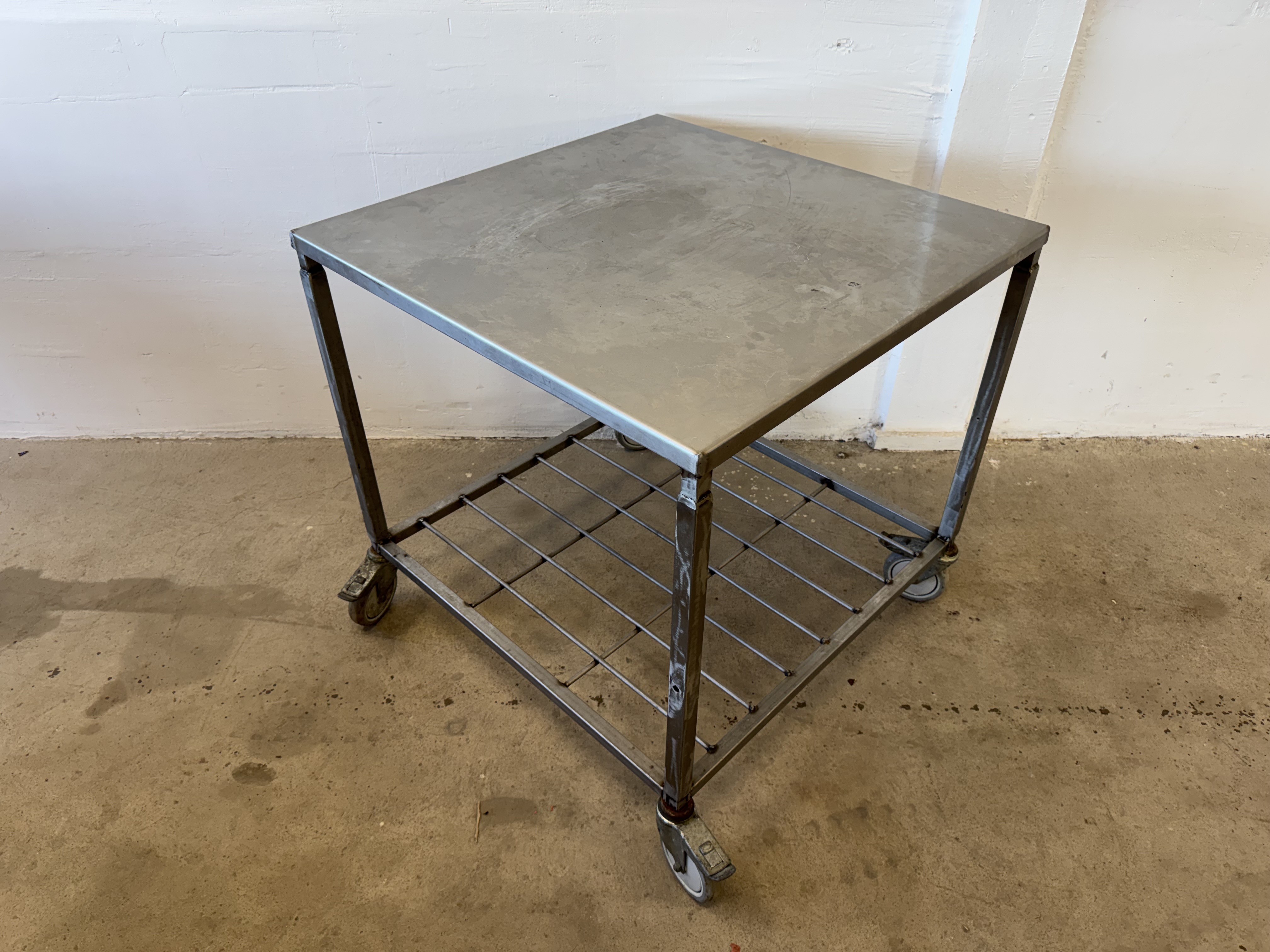 Other Bord på hjul 80x80x80cm