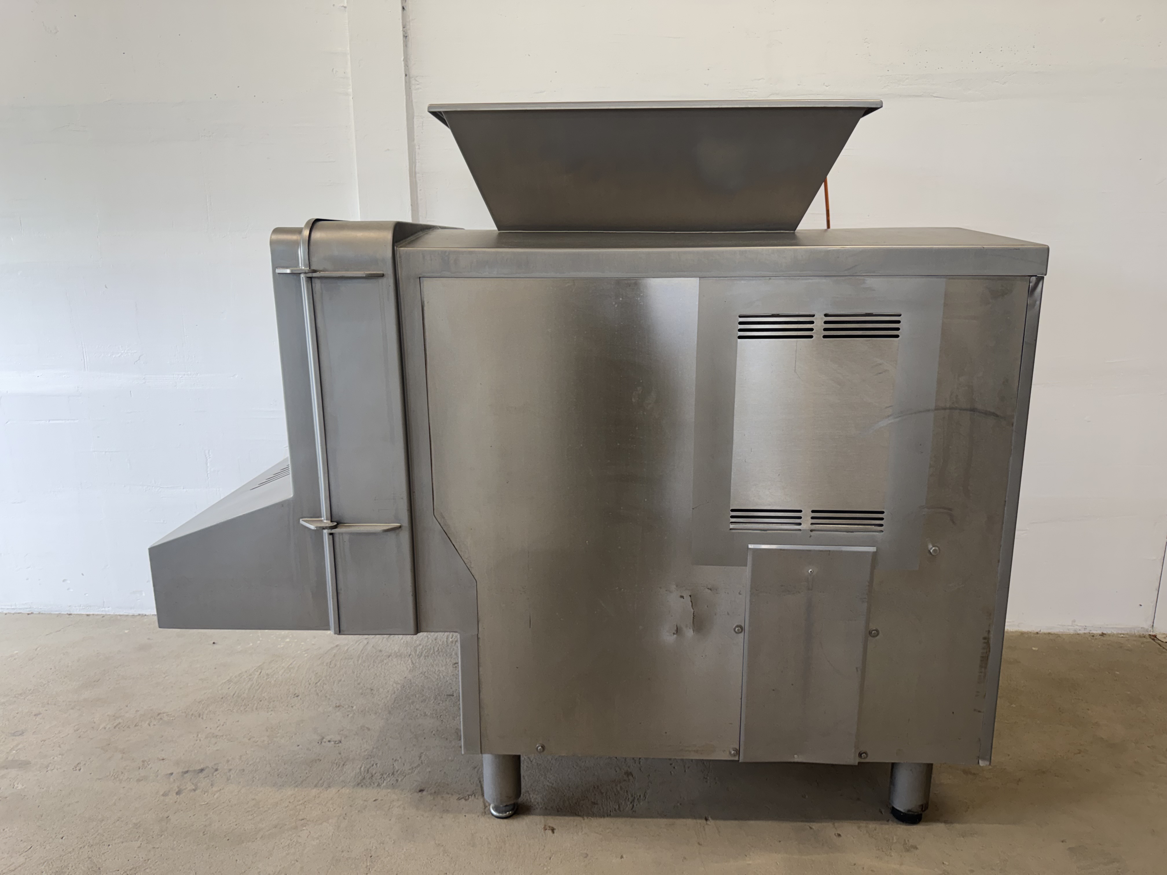 Used Tärningsmaskin Treif Taurus #2898