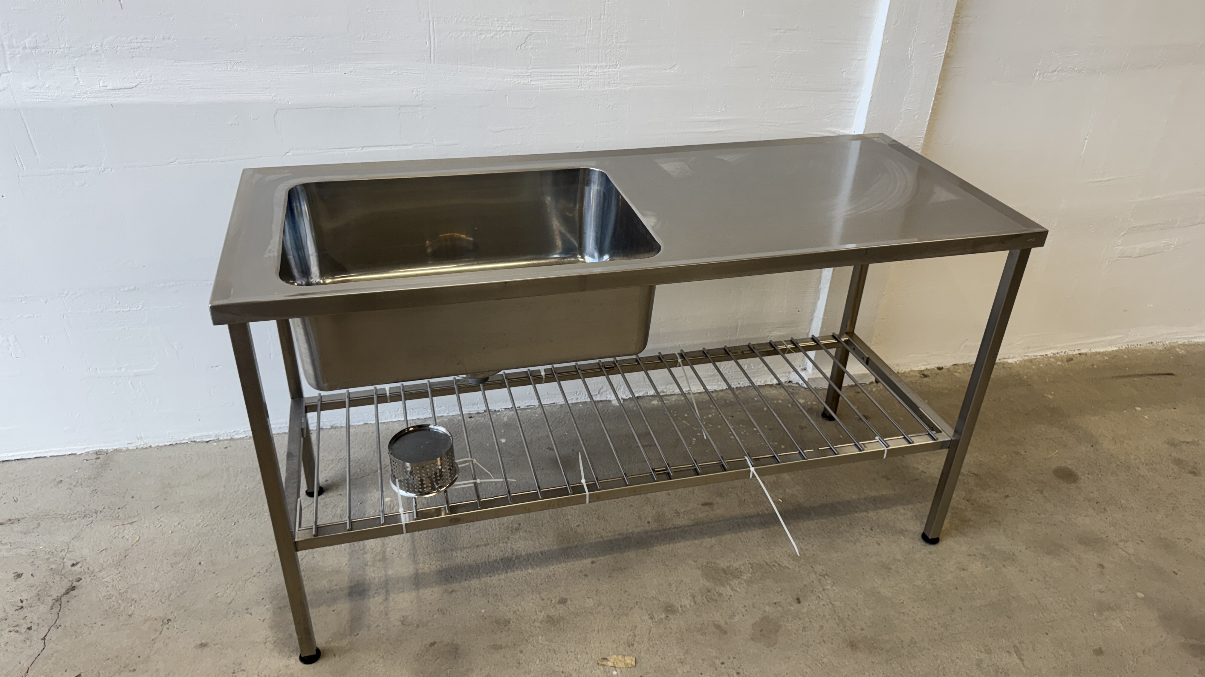 Used Diskbänk 160x65cm