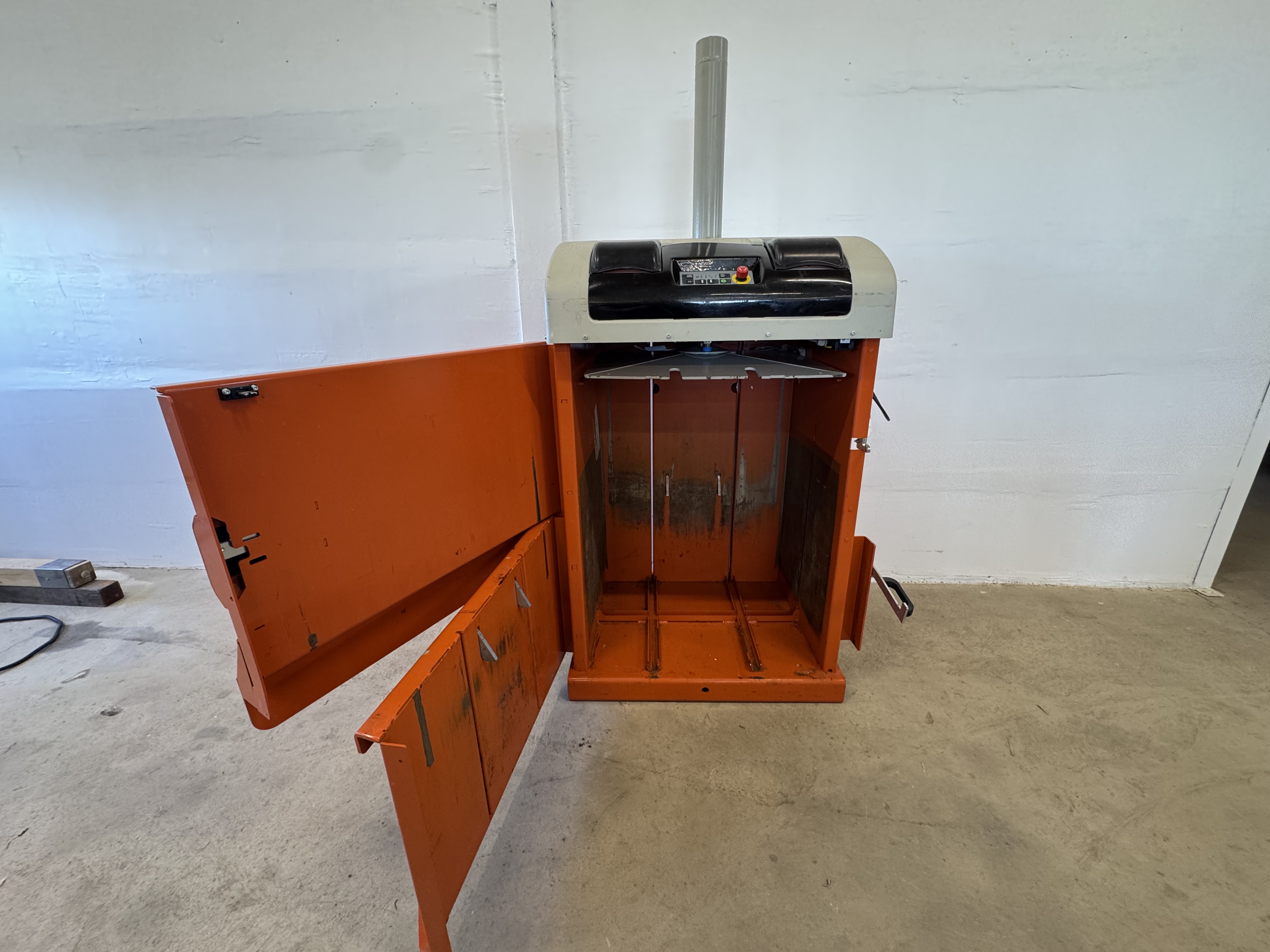 Used Press för papp/well Orwak Compactor 3115 #2872