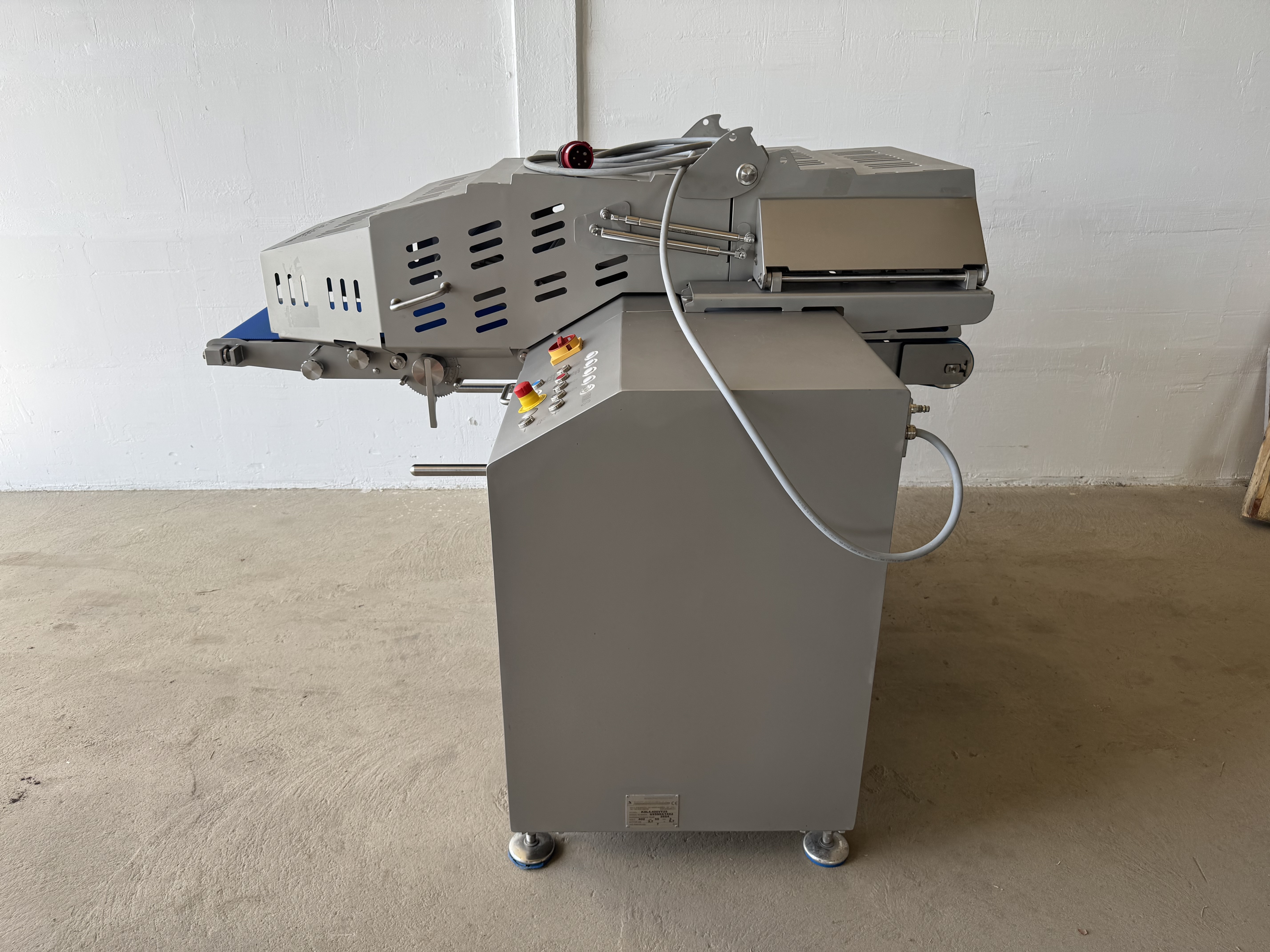 Used GRASSELLI KSL4 #2915