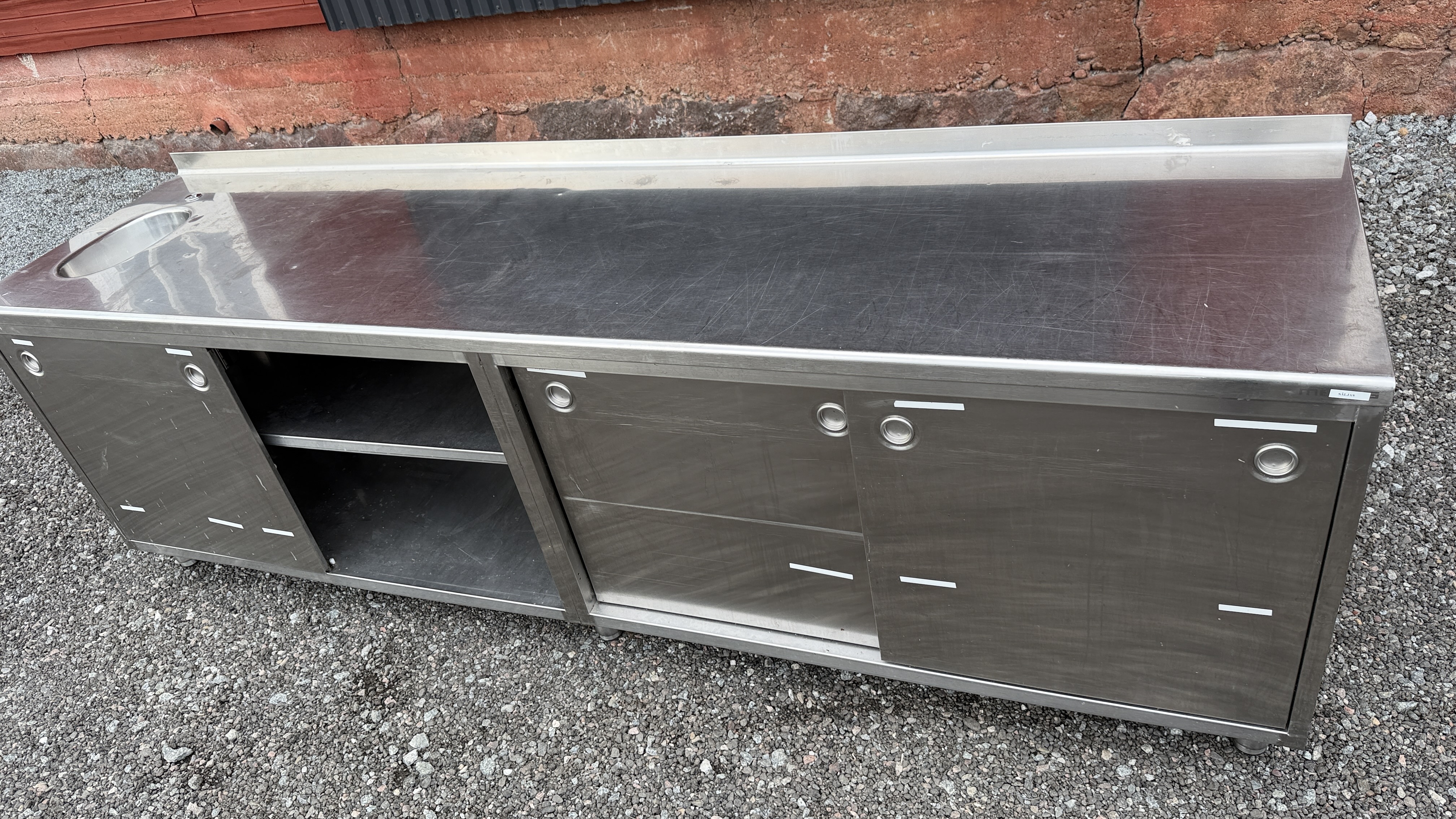 Used Arbetsbord med dörrar 280x70cm #10856