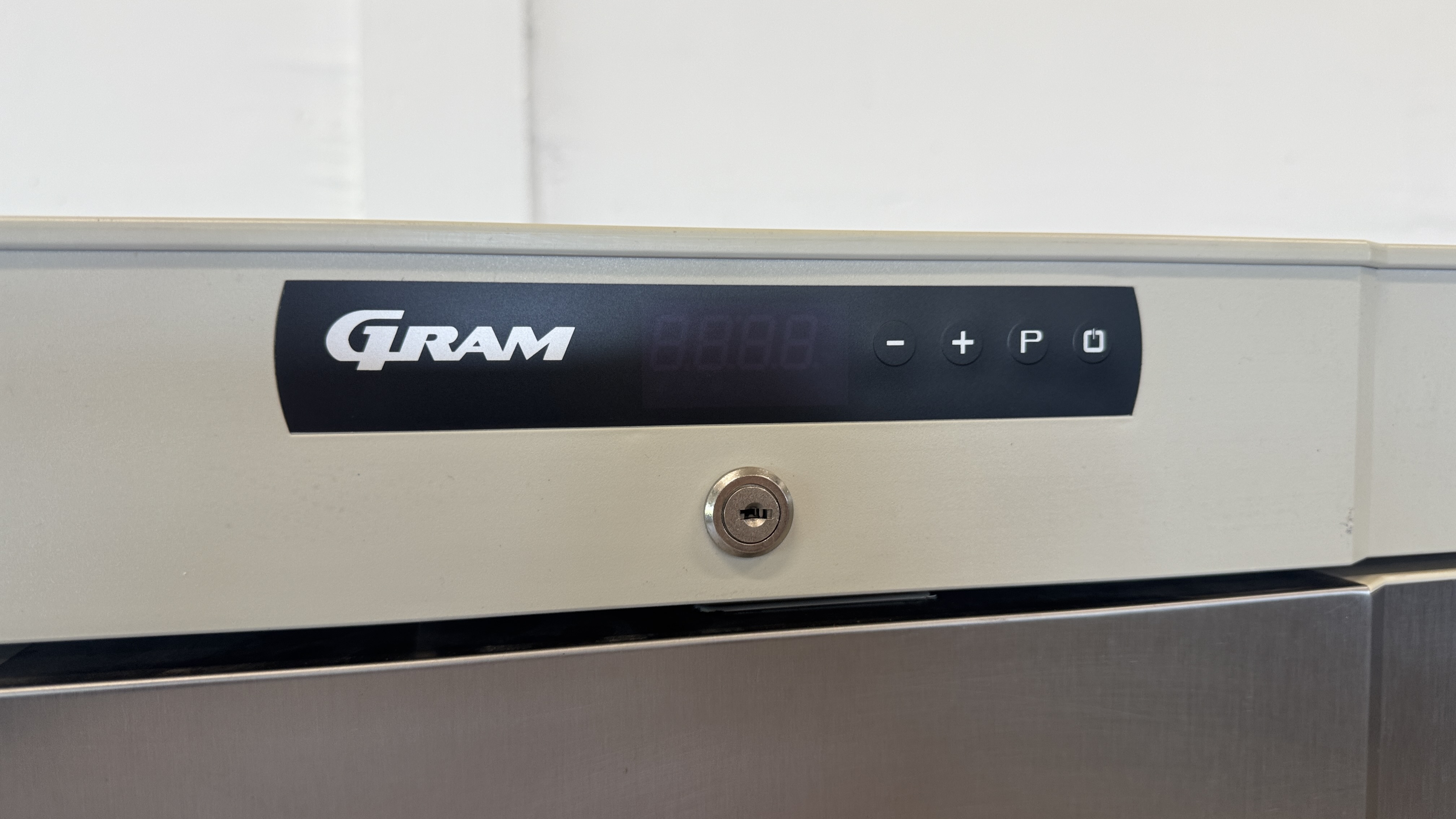 Used Frysskåp Gram F 410 -2011 #2604