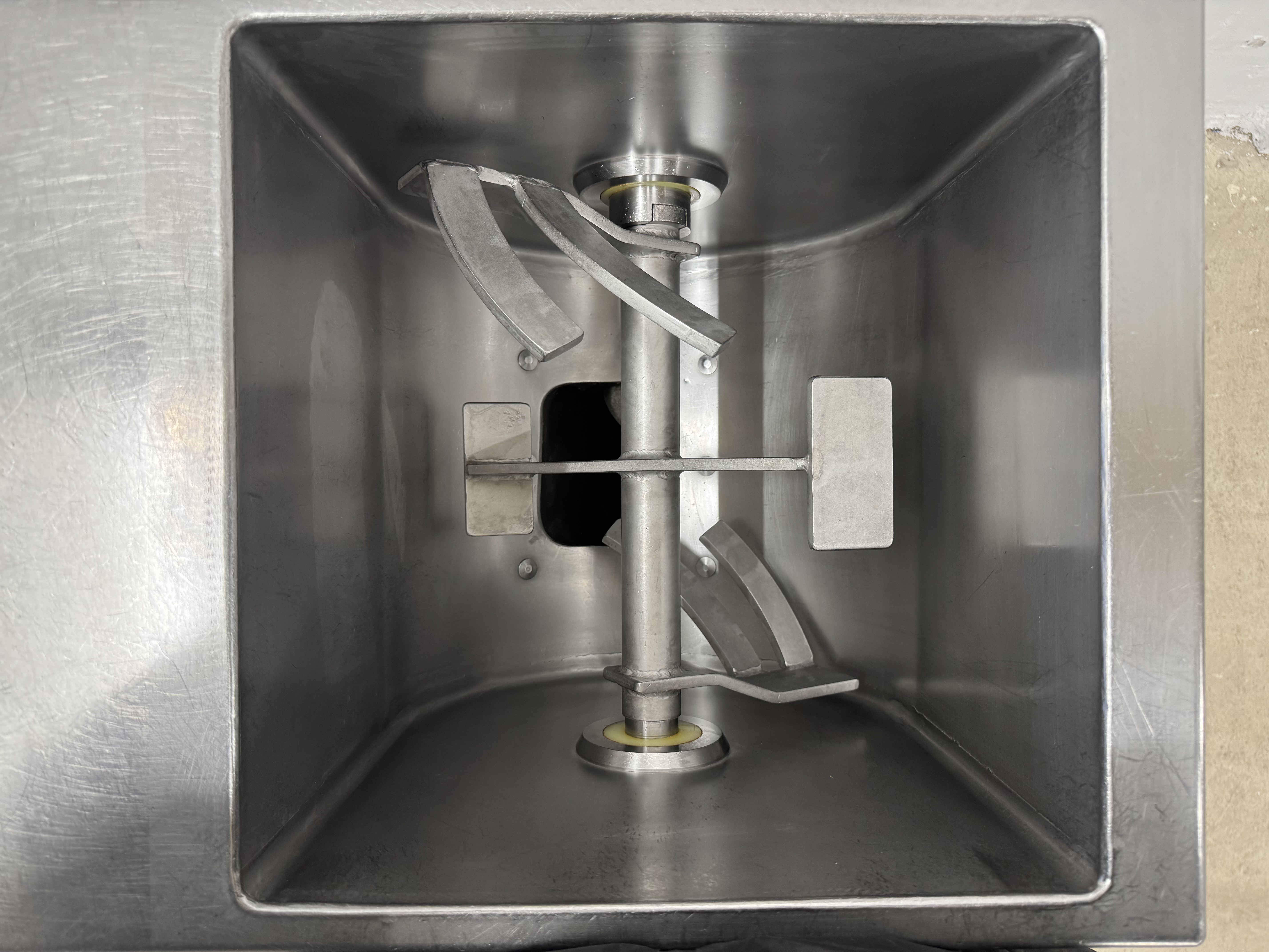 Used KT LM-82 Blandarkvarn #2812