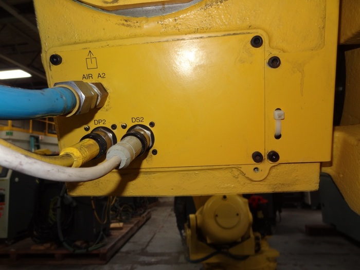 Used FANUC R2000iB/210F 6 AXIS CNC ROBOT W/R30iA CONTROLS