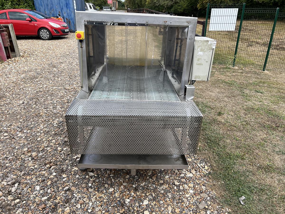 Used 1995 Anglia Autoflow Sanitising tunnel
