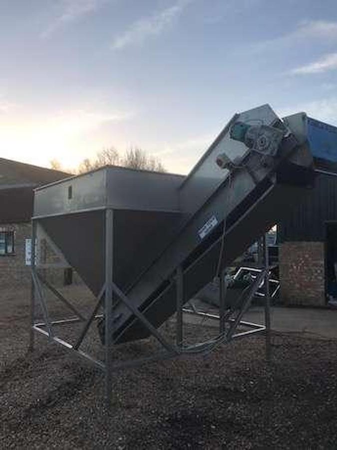 Used Used Bulk Hopper