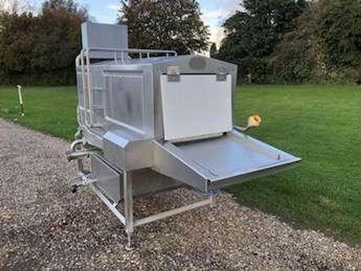 Used Pass Through Tray Washer