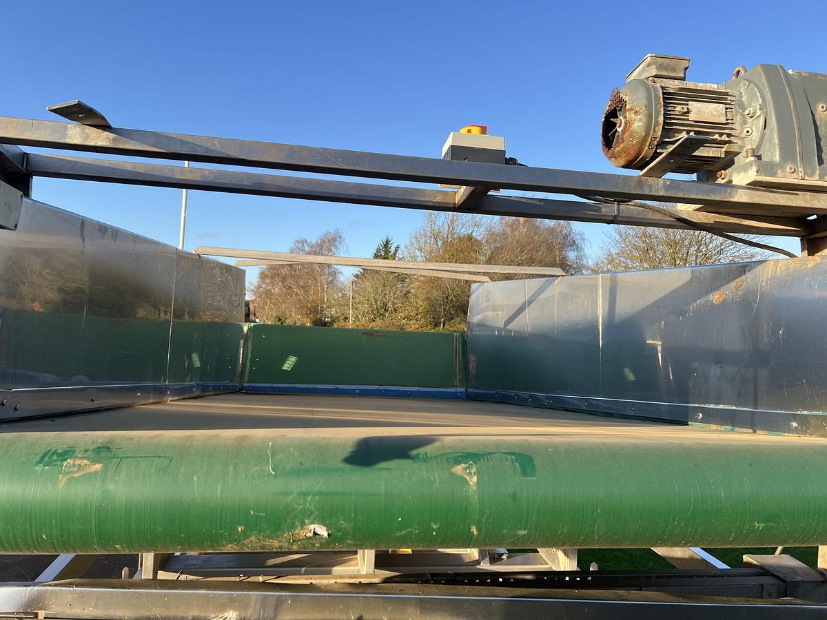 Used Used Tong Even-Flow Hopper
