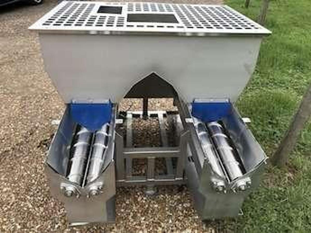 Used Twin Singulator With hopper
