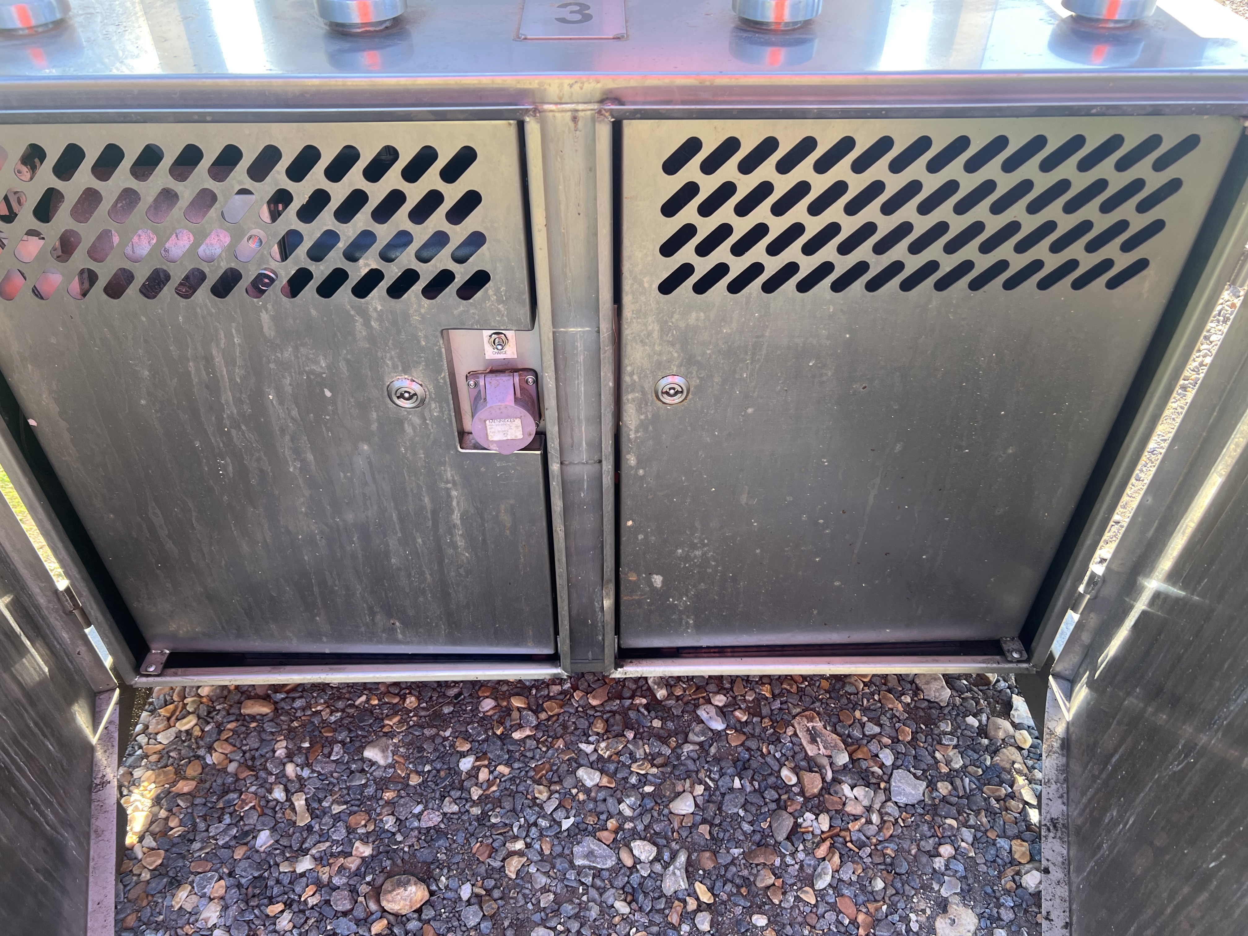 Used 2011 Syspal Tote bin tipper