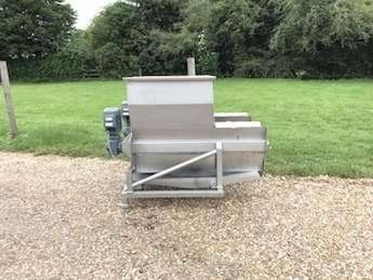 Used Twin Singulator With hopper