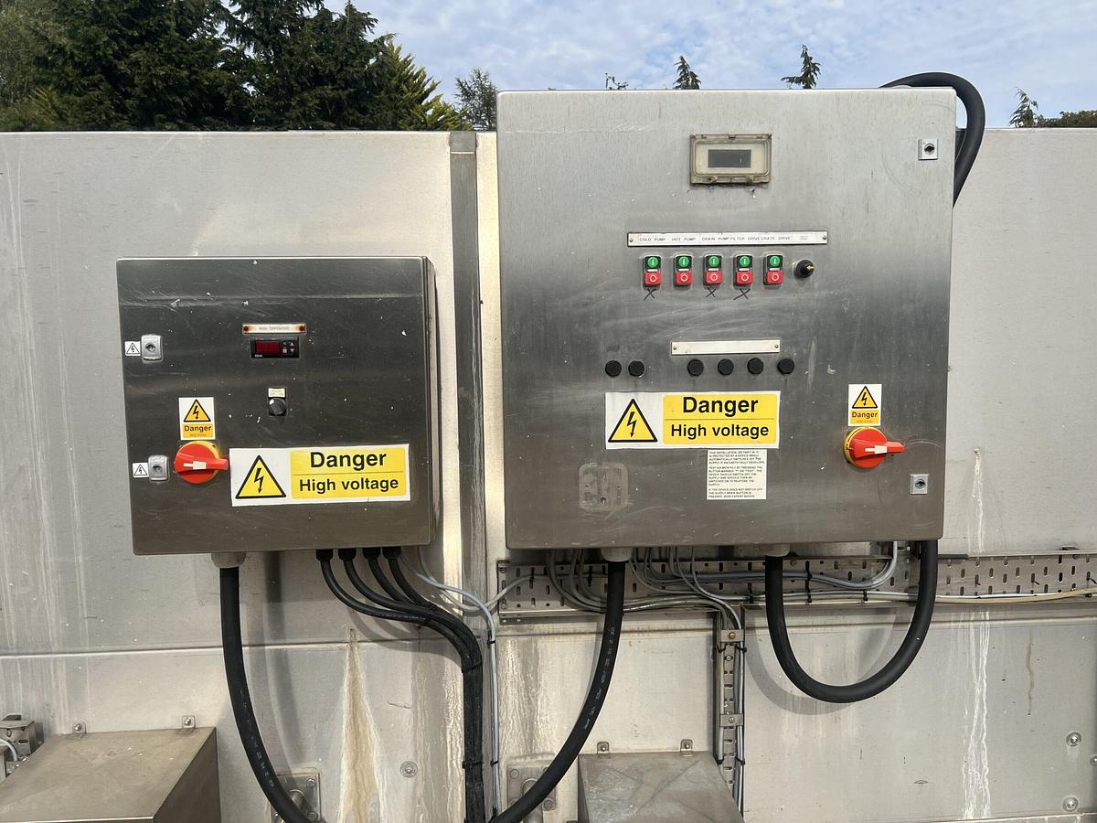 Used Used Crusader Tray Washer