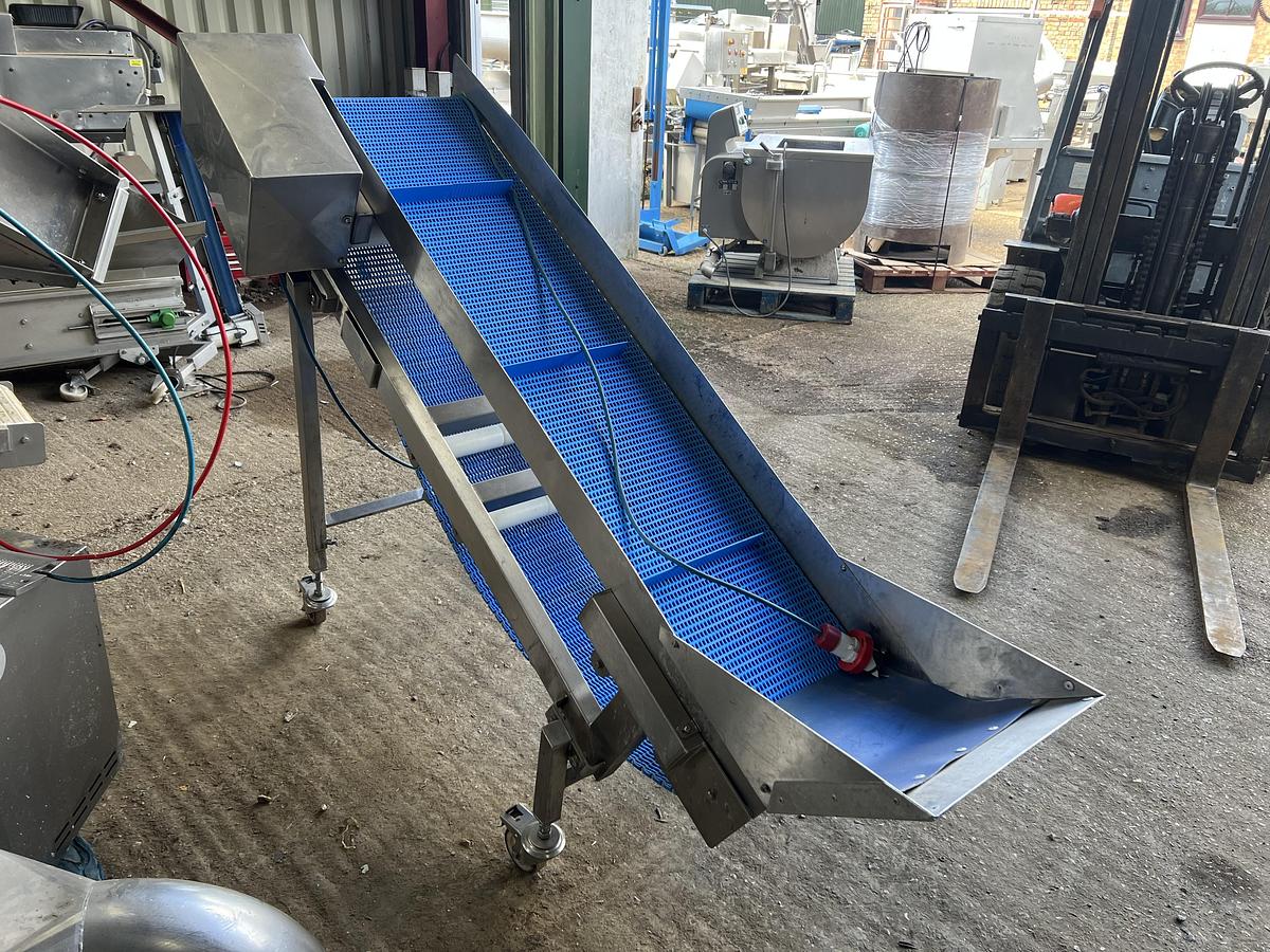 Used 2011 SF Opal Elevator
