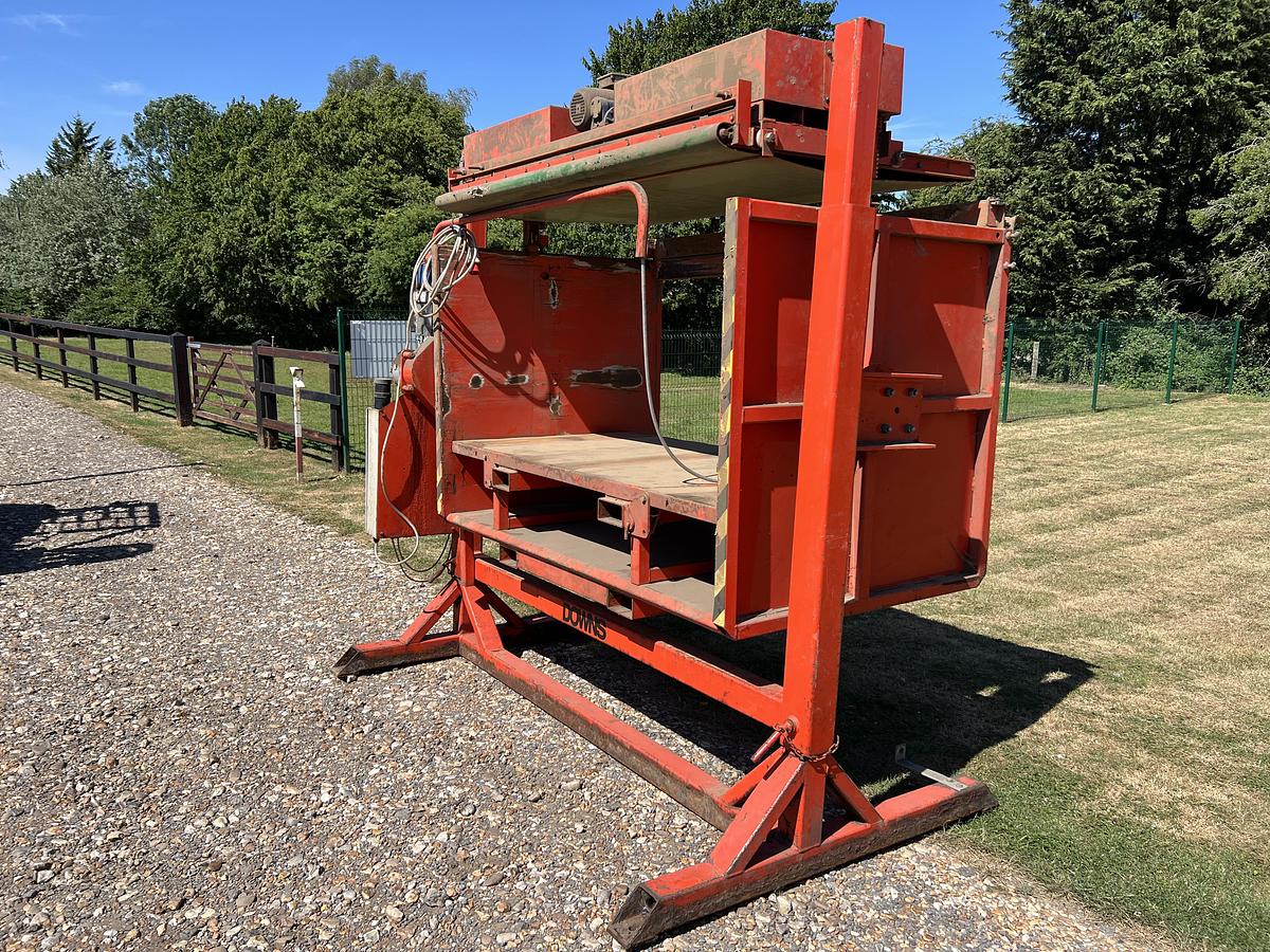 Used Downs Box tipper