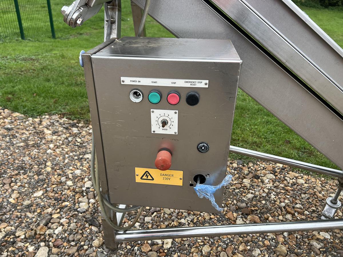 Used 2010 WB Swan neck elevator