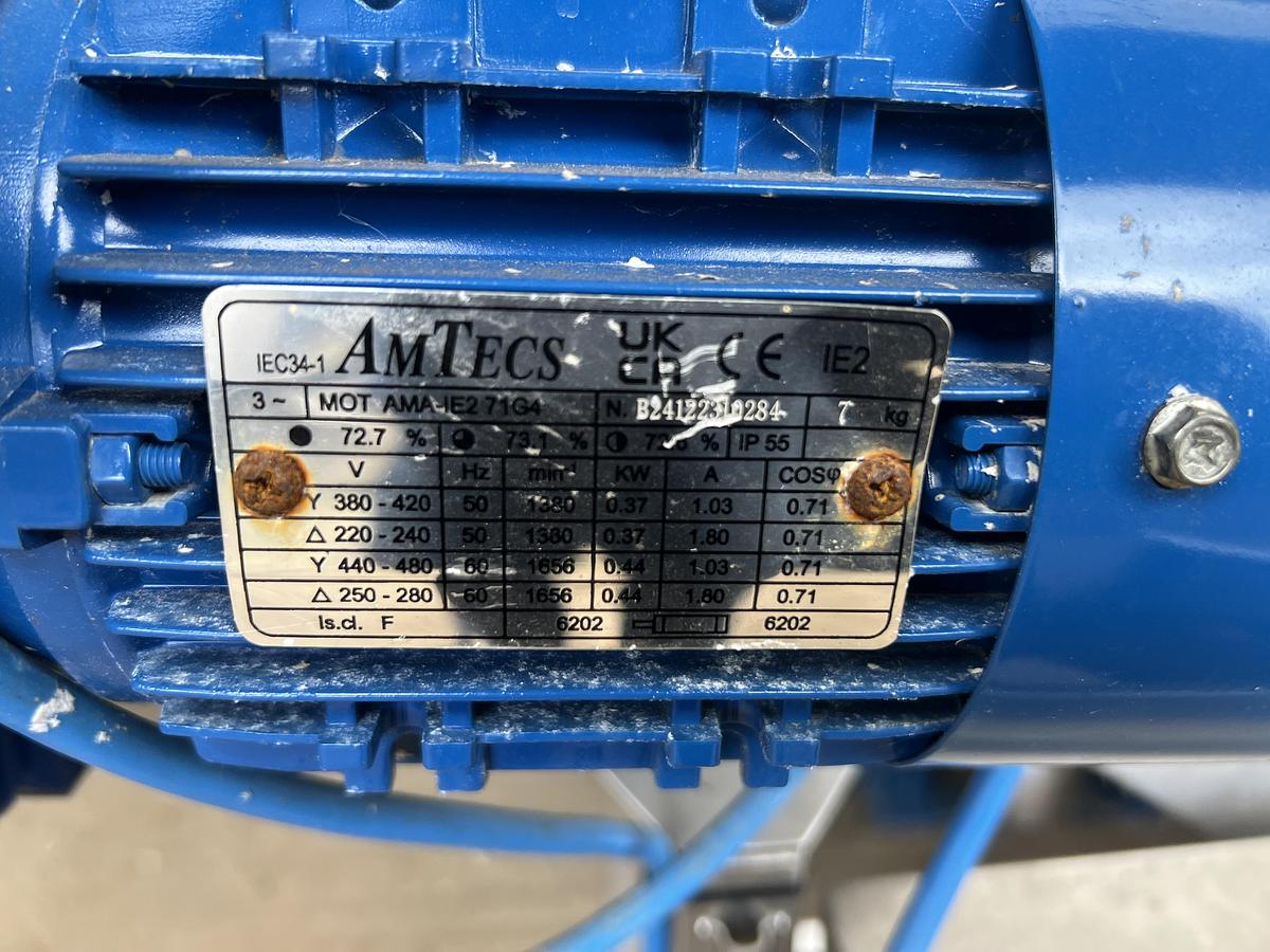 Used 2012 LAC Swan neck elevator