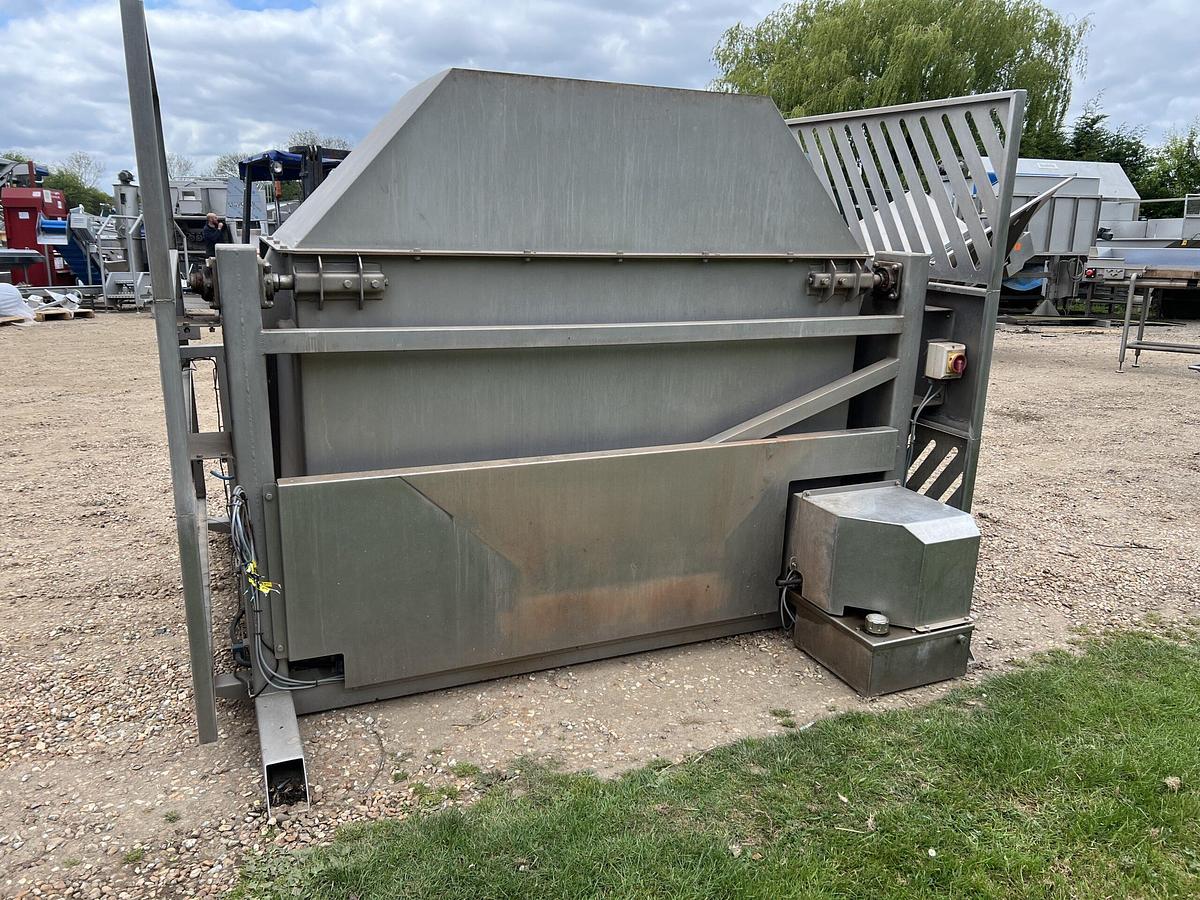 Used Low Level Box Tipper