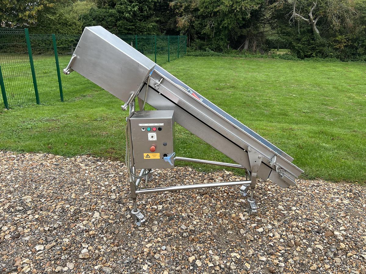 Used 2010 WB Swan neck elevator