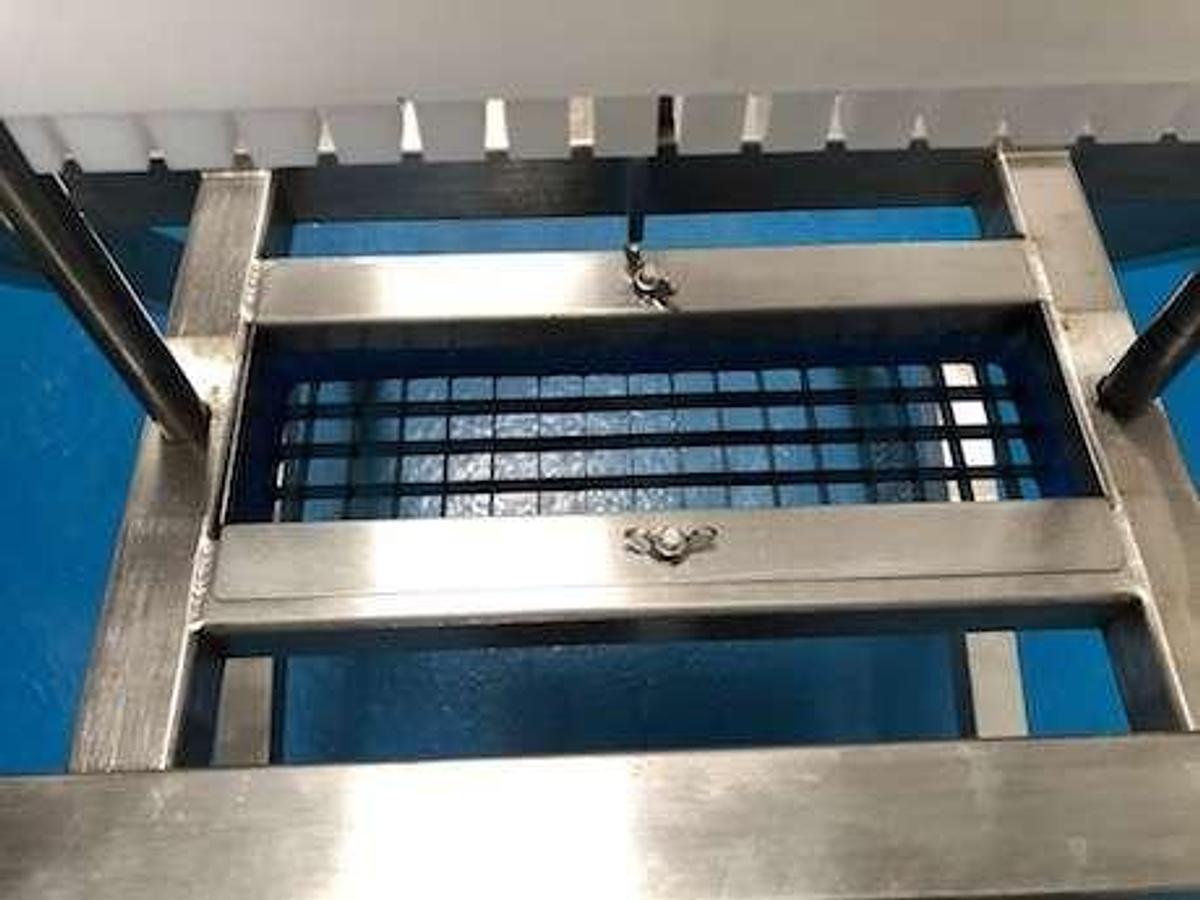 Used Halloumi Fries Hand Cutter