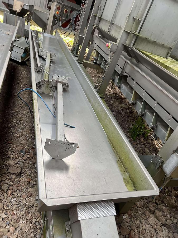 Used Cox and Plant Vibratory Conveyors