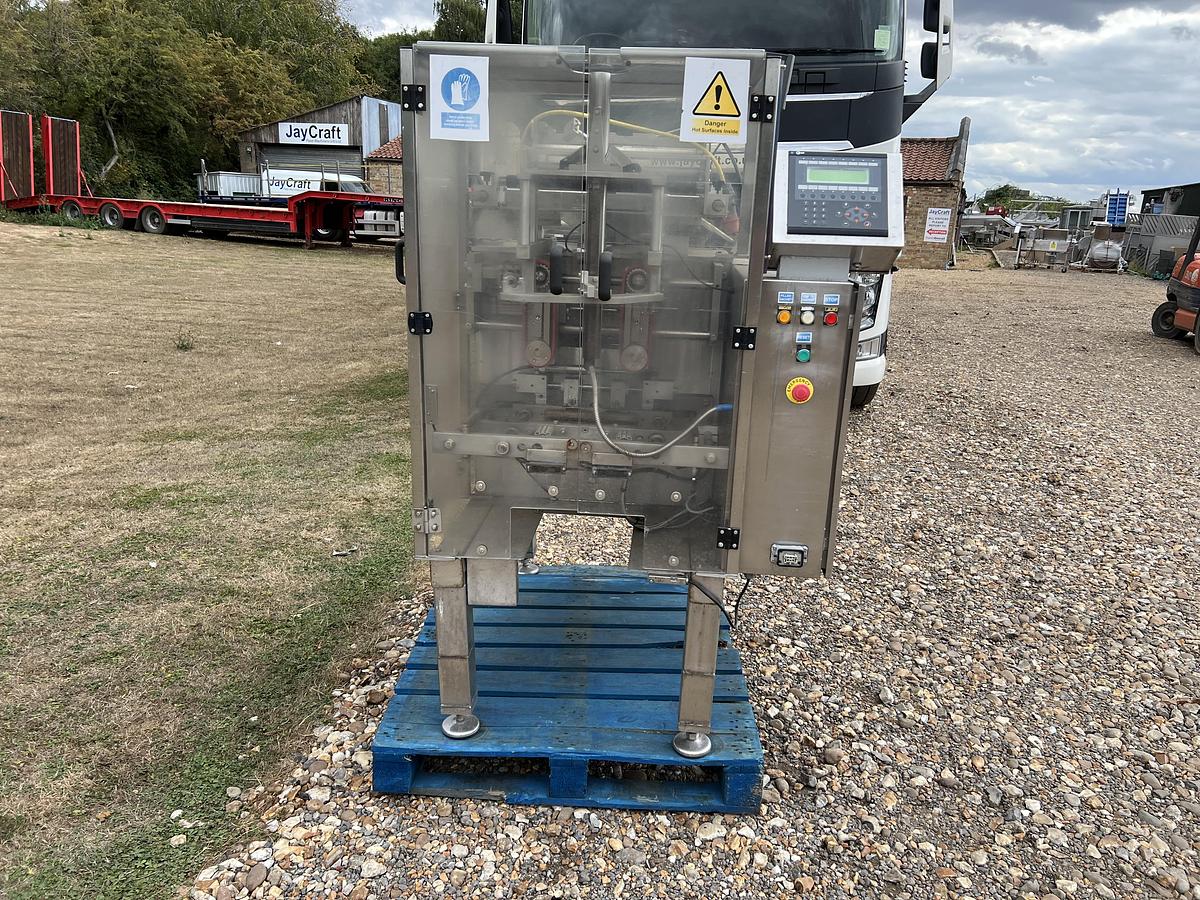 Used 2005 Rockall engineers Vertical form fill