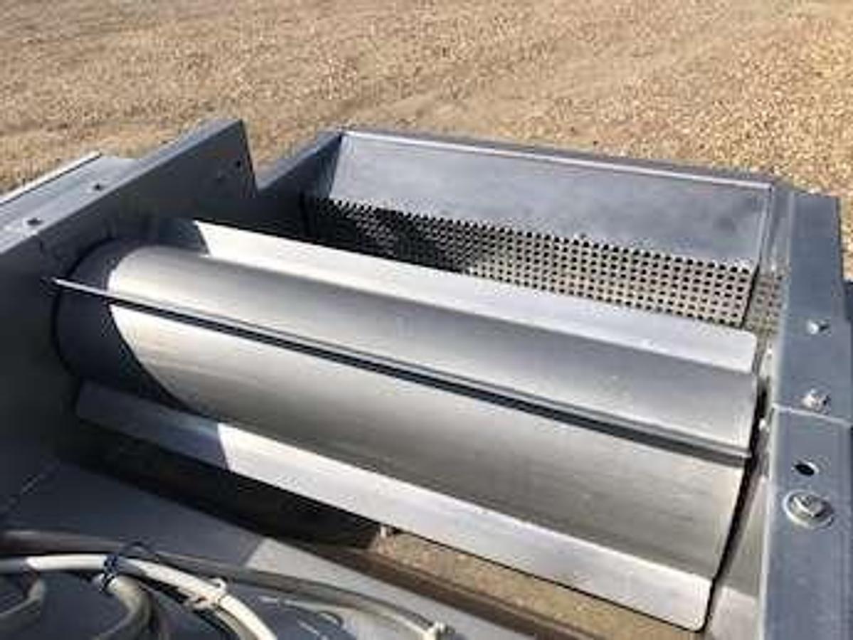 Used Flume Washer & Recirculating Tank